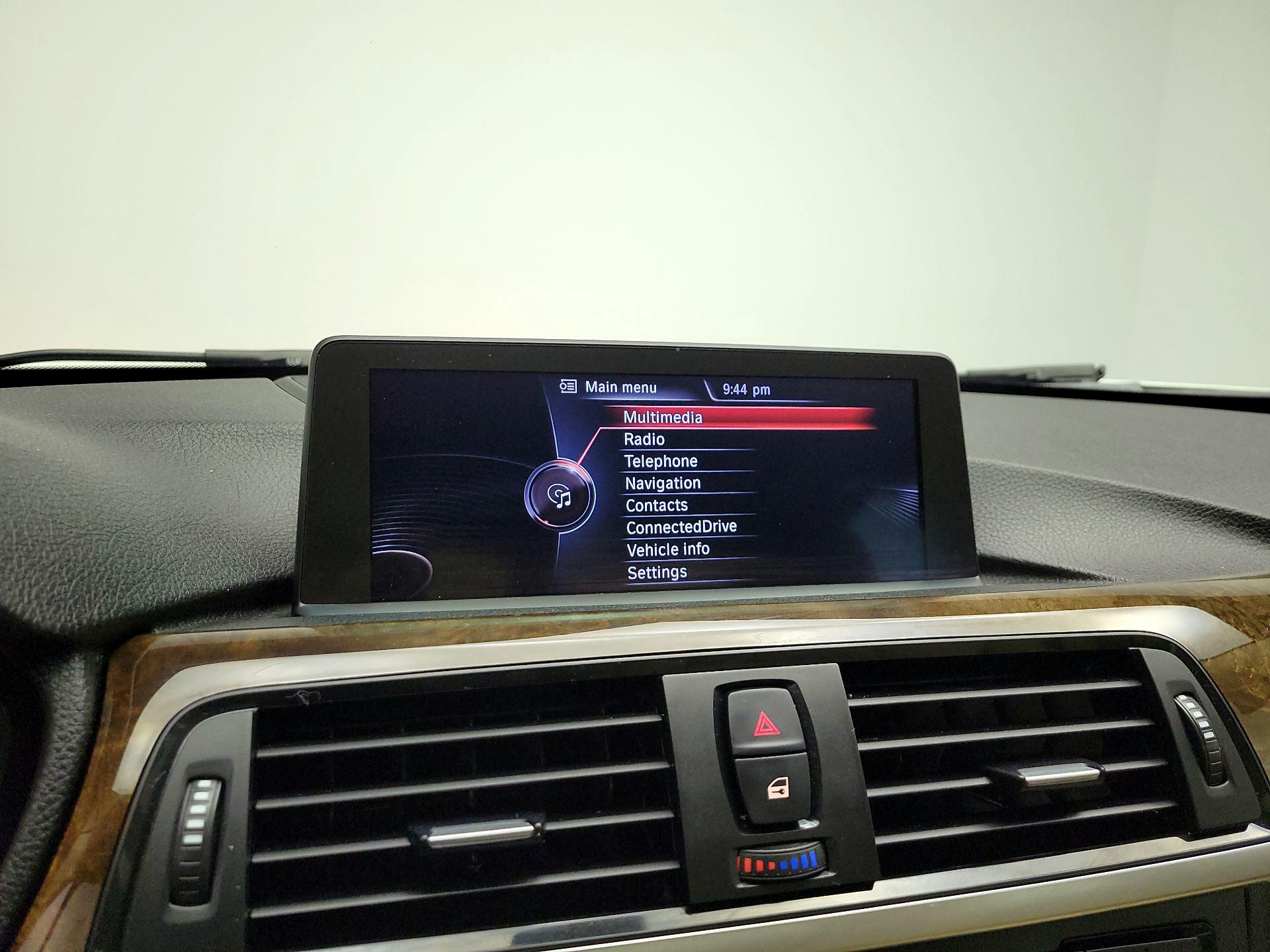 Thumbnail: 2015 BMW 3 Series - 15