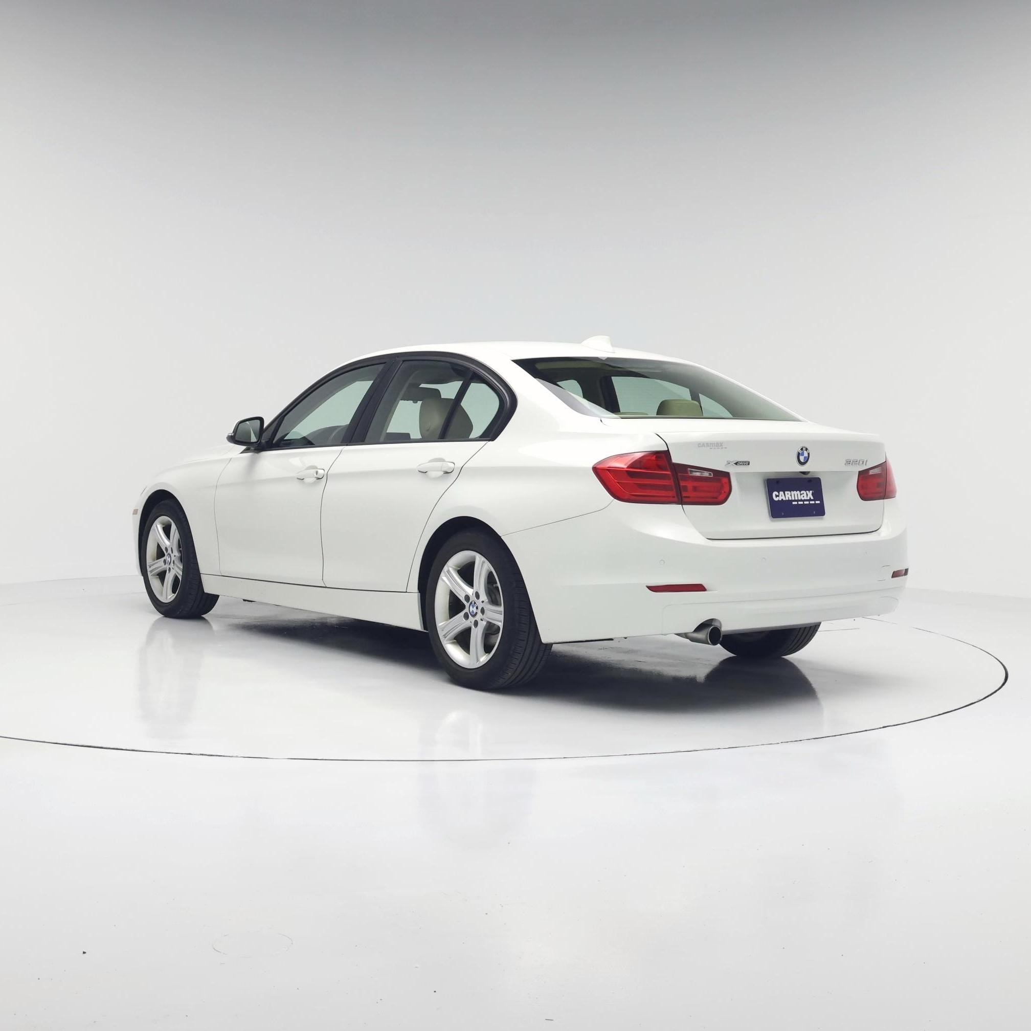 Thumbnail: 2015 BMW 3 Series - 2