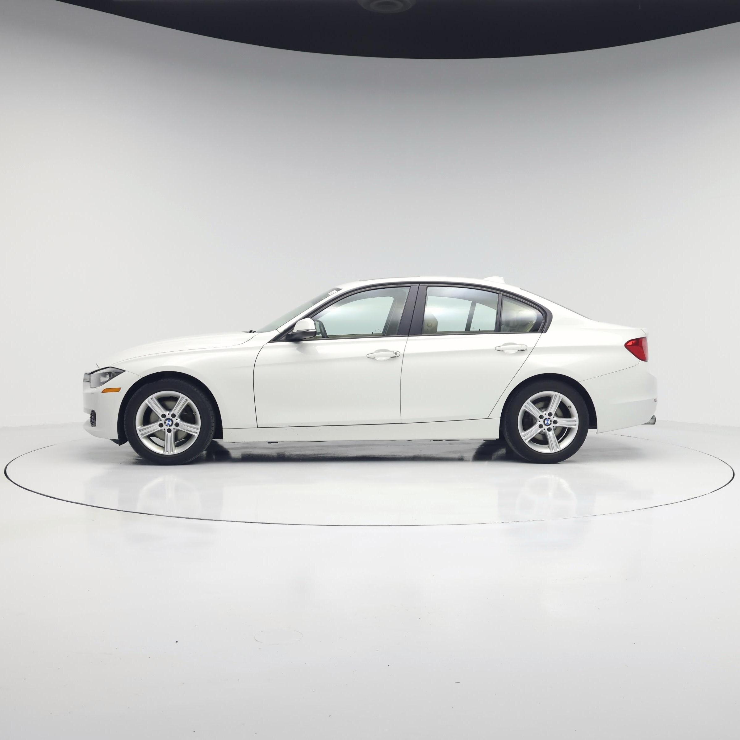 Thumbnail: 2015 BMW 3 Series - 3