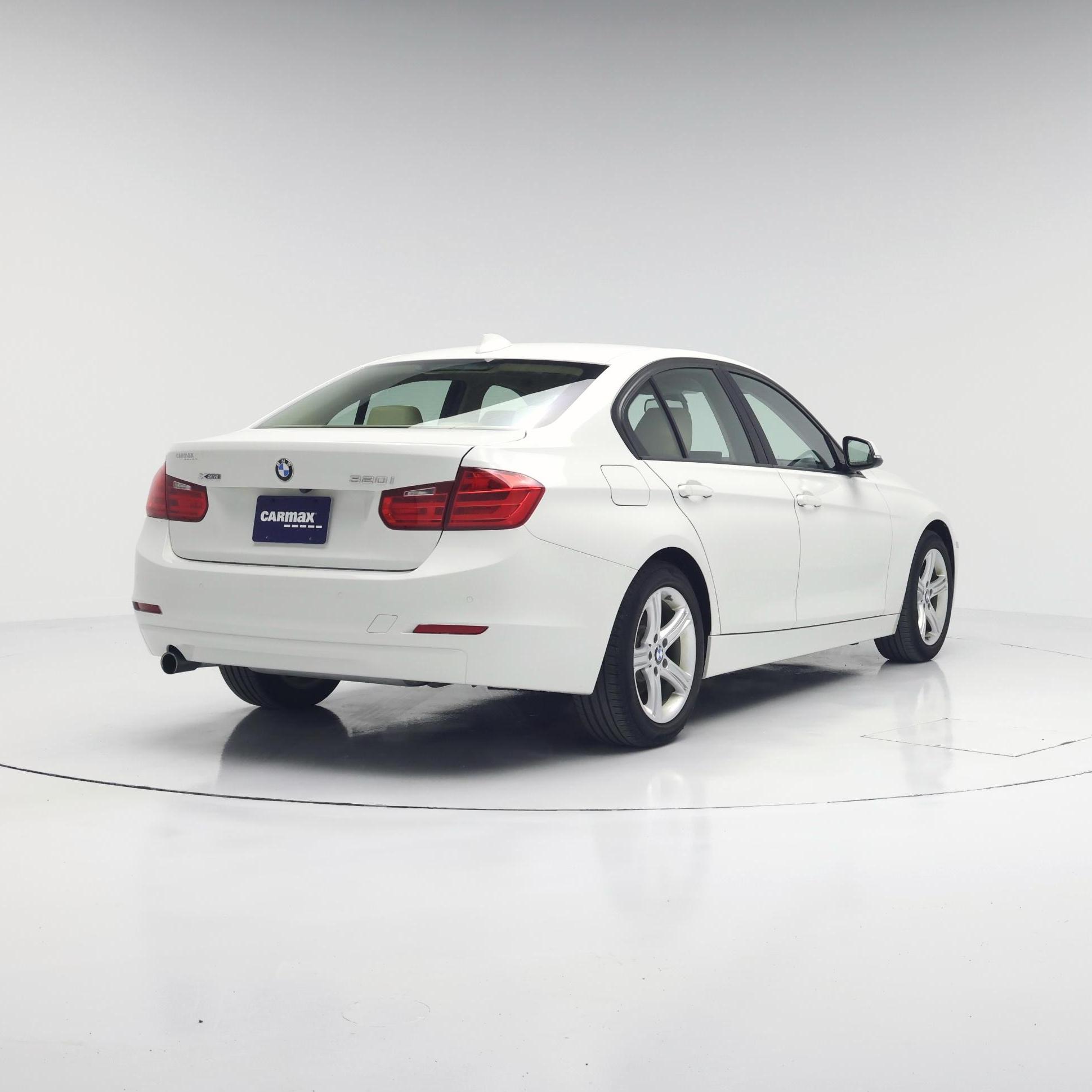 Thumbnail: 2015 BMW 3 Series - 8