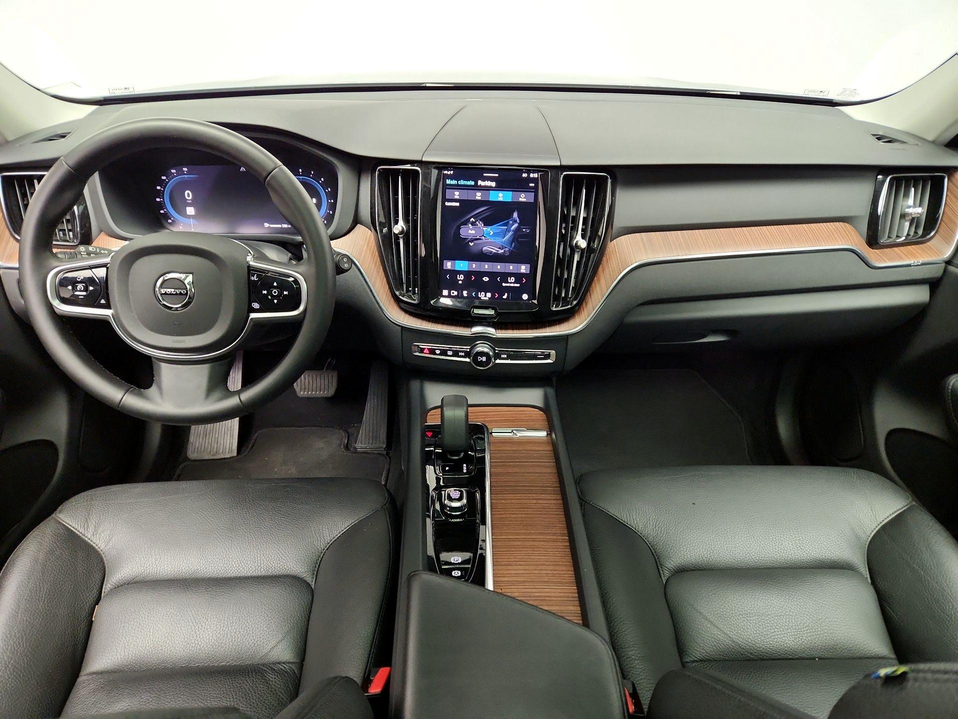 Thumbnail: 2024 Volvo XC60 - 9