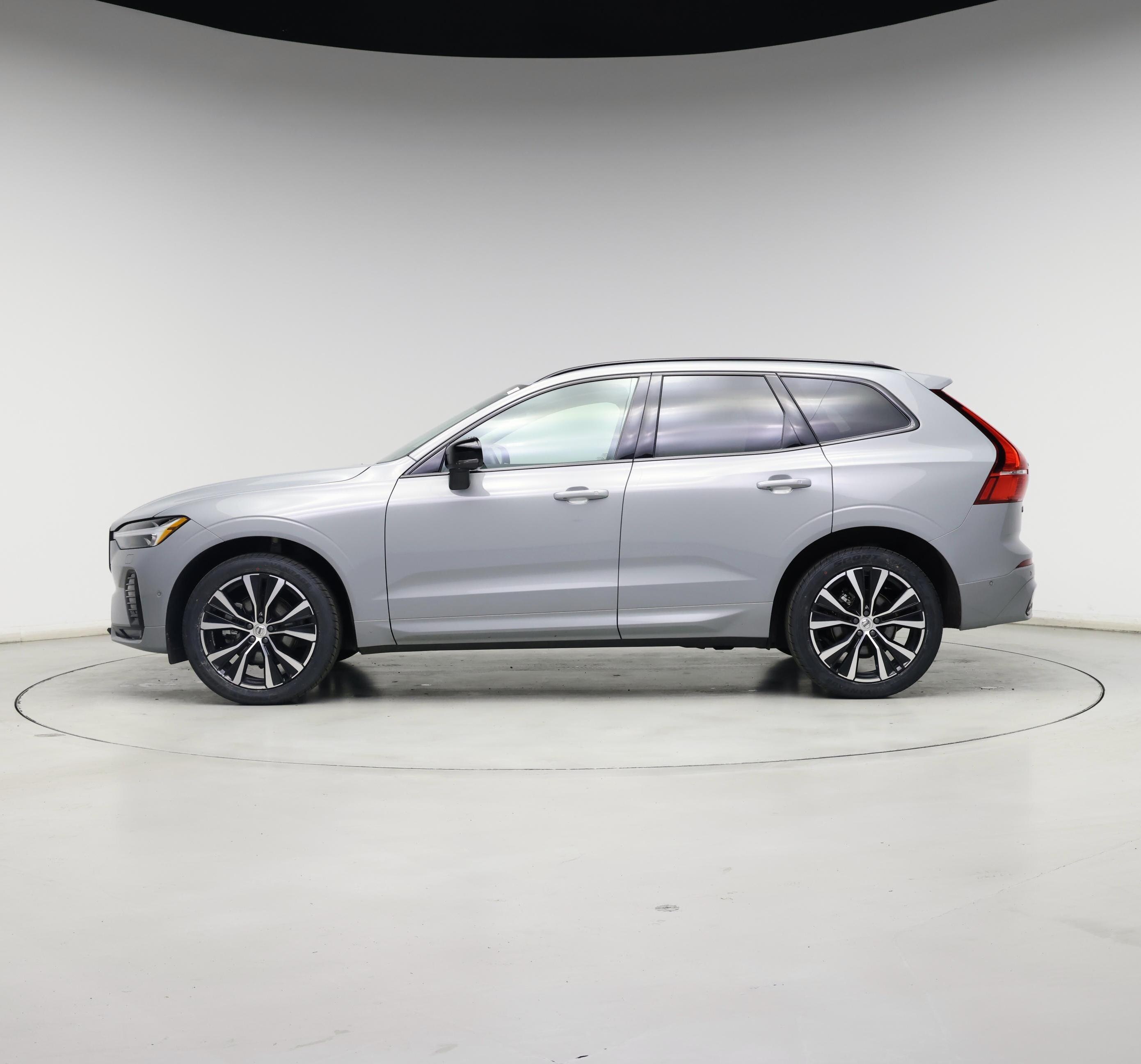 Thumbnail: 2024 Volvo XC60 - 3