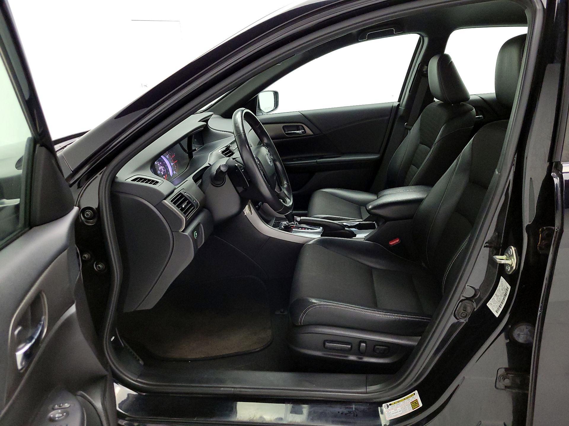 Thumbnail: 2017 Honda Accord - 11