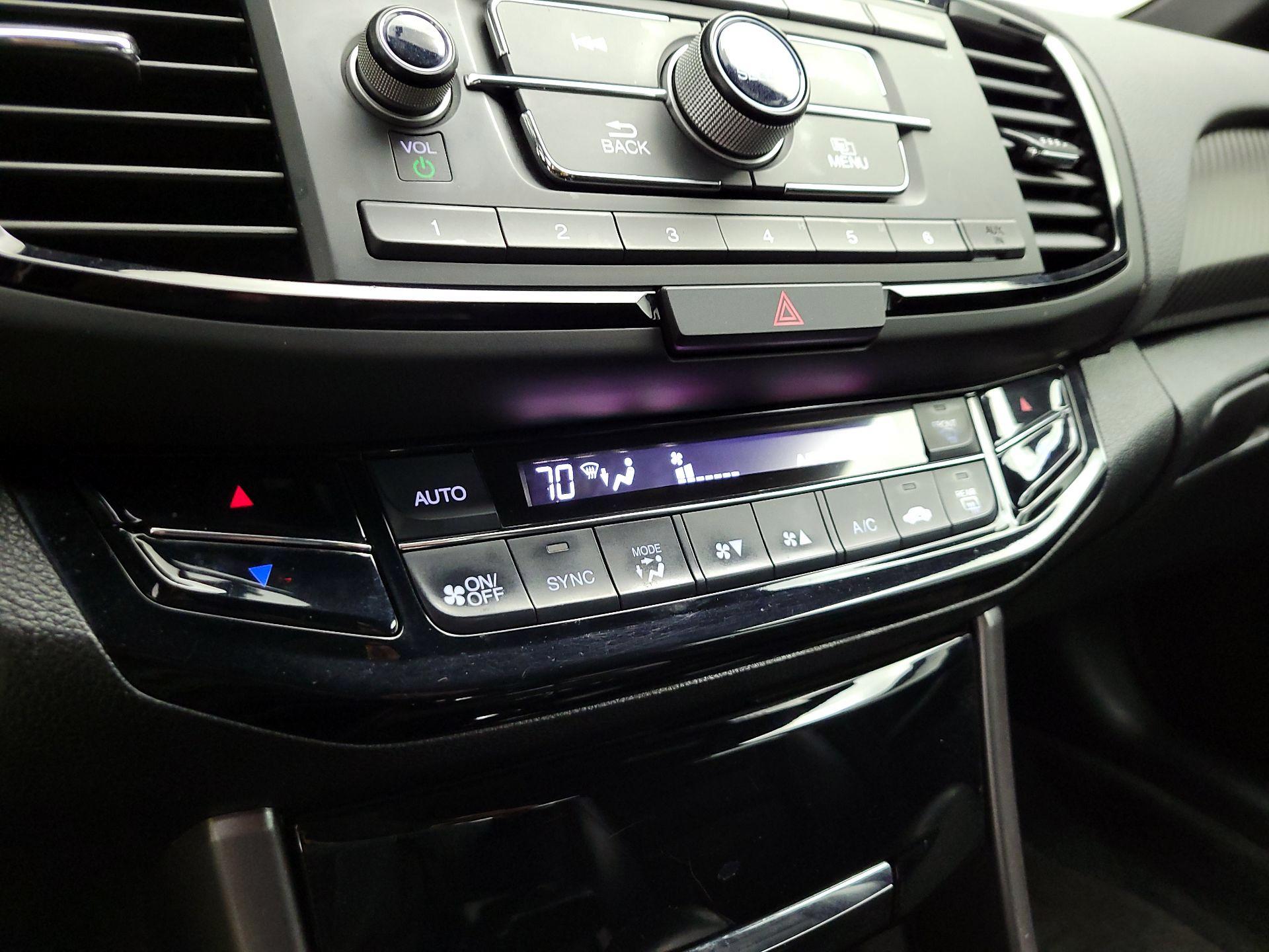 Thumbnail: 2017 Honda Accord - 14