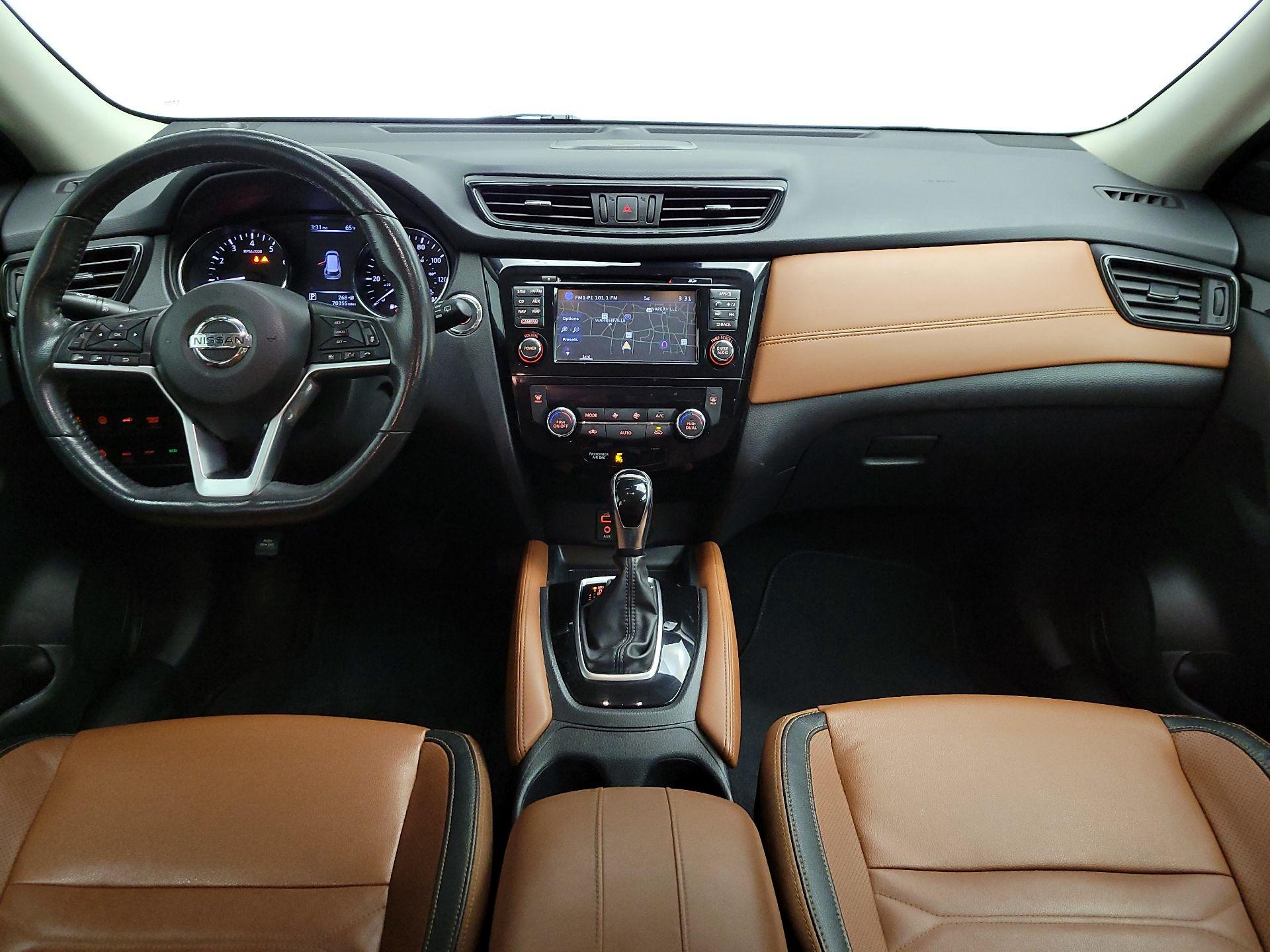 Thumbnail: 2017 Nissan Rogue - 9