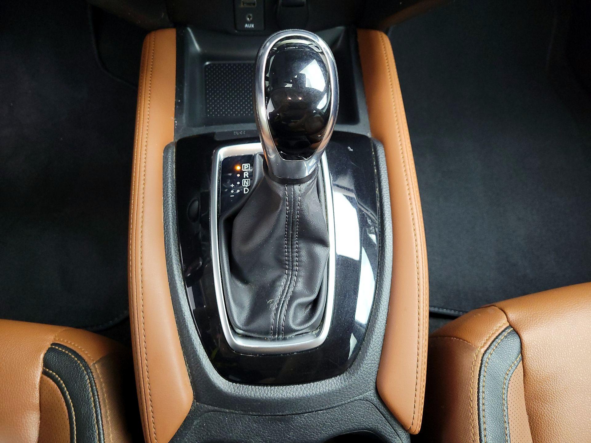 Thumbnail: 2017 Nissan Rogue - 18