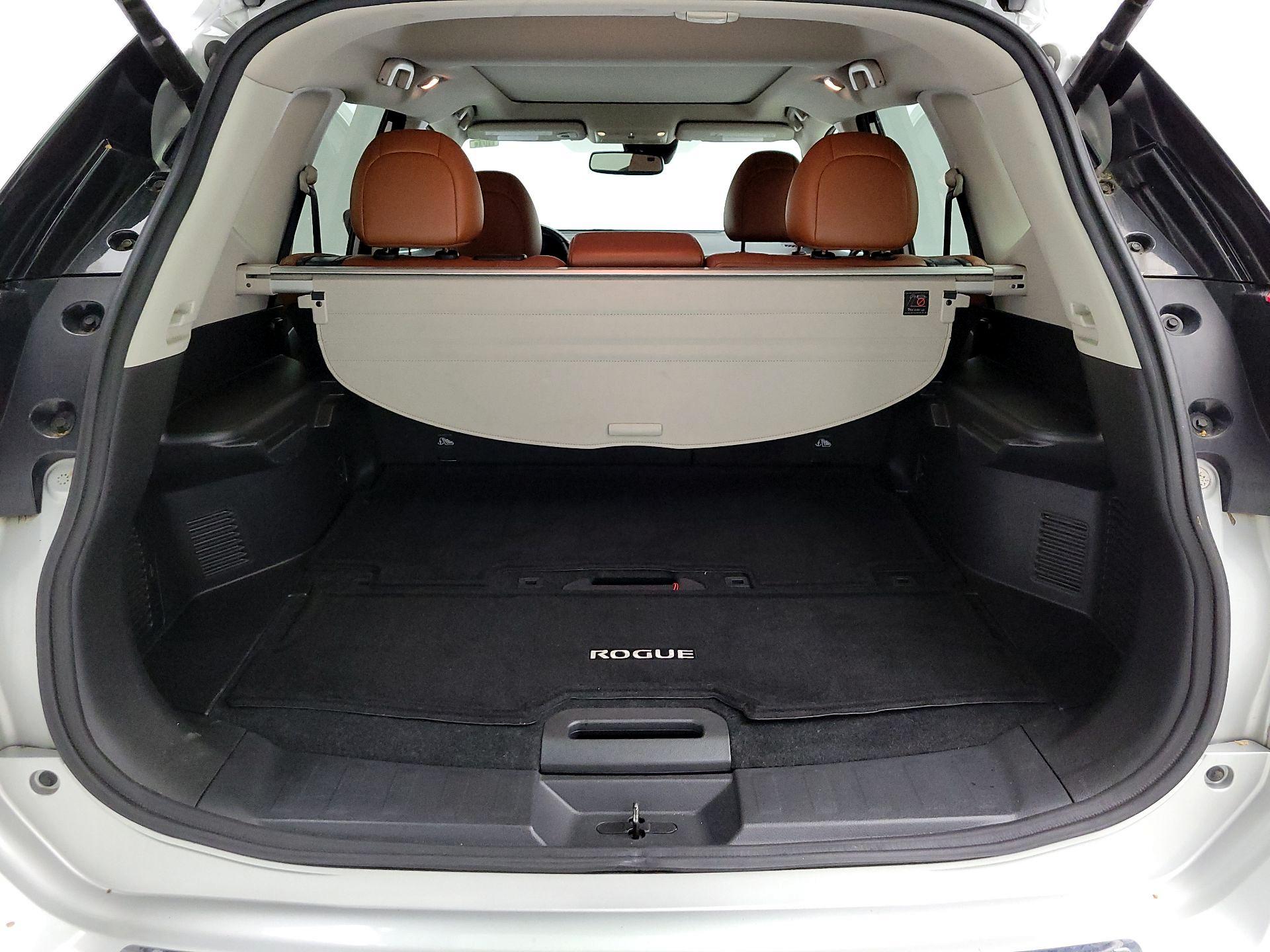 Thumbnail: 2017 Nissan Rogue - 20