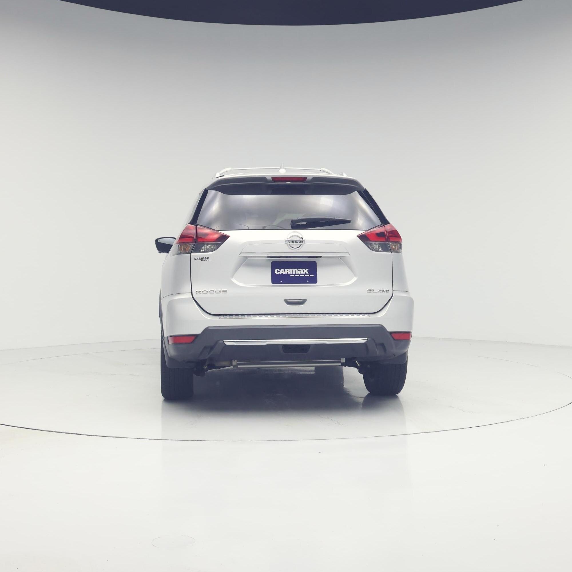 Thumbnail: 2017 Nissan Rogue - 6