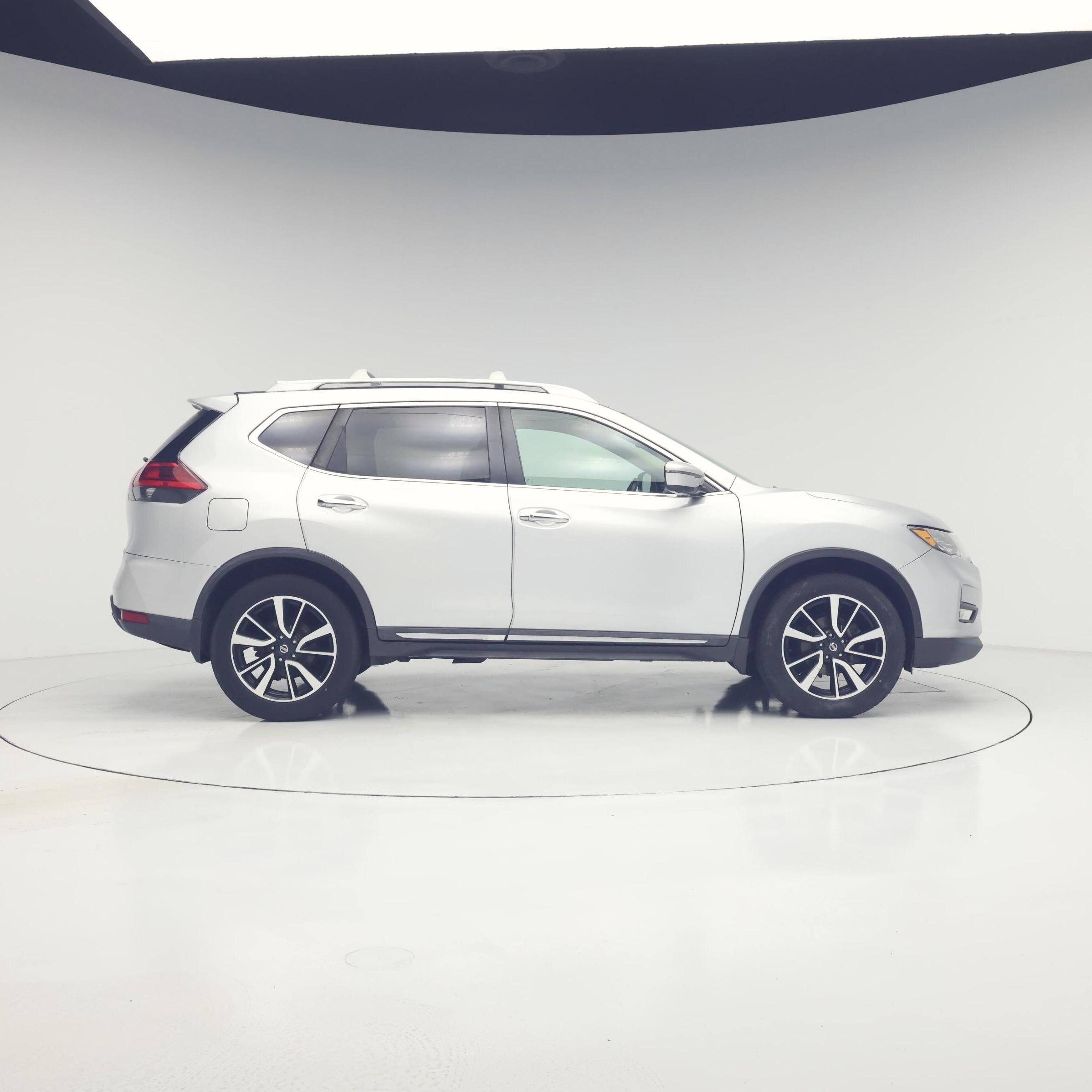 Thumbnail: 2017 Nissan Rogue - 7