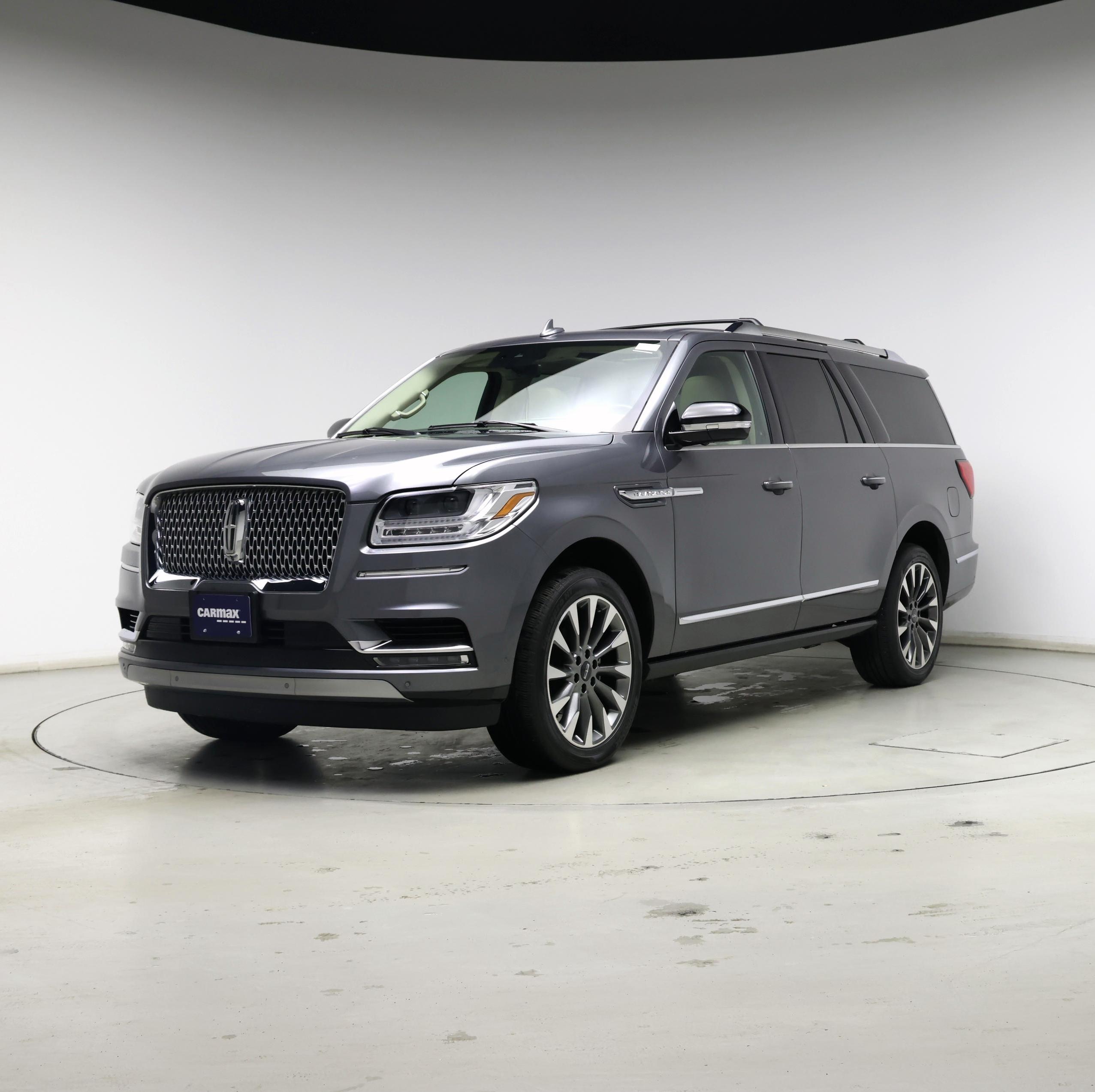 Thumbnail: 2021 Lincoln Navigator L - 4