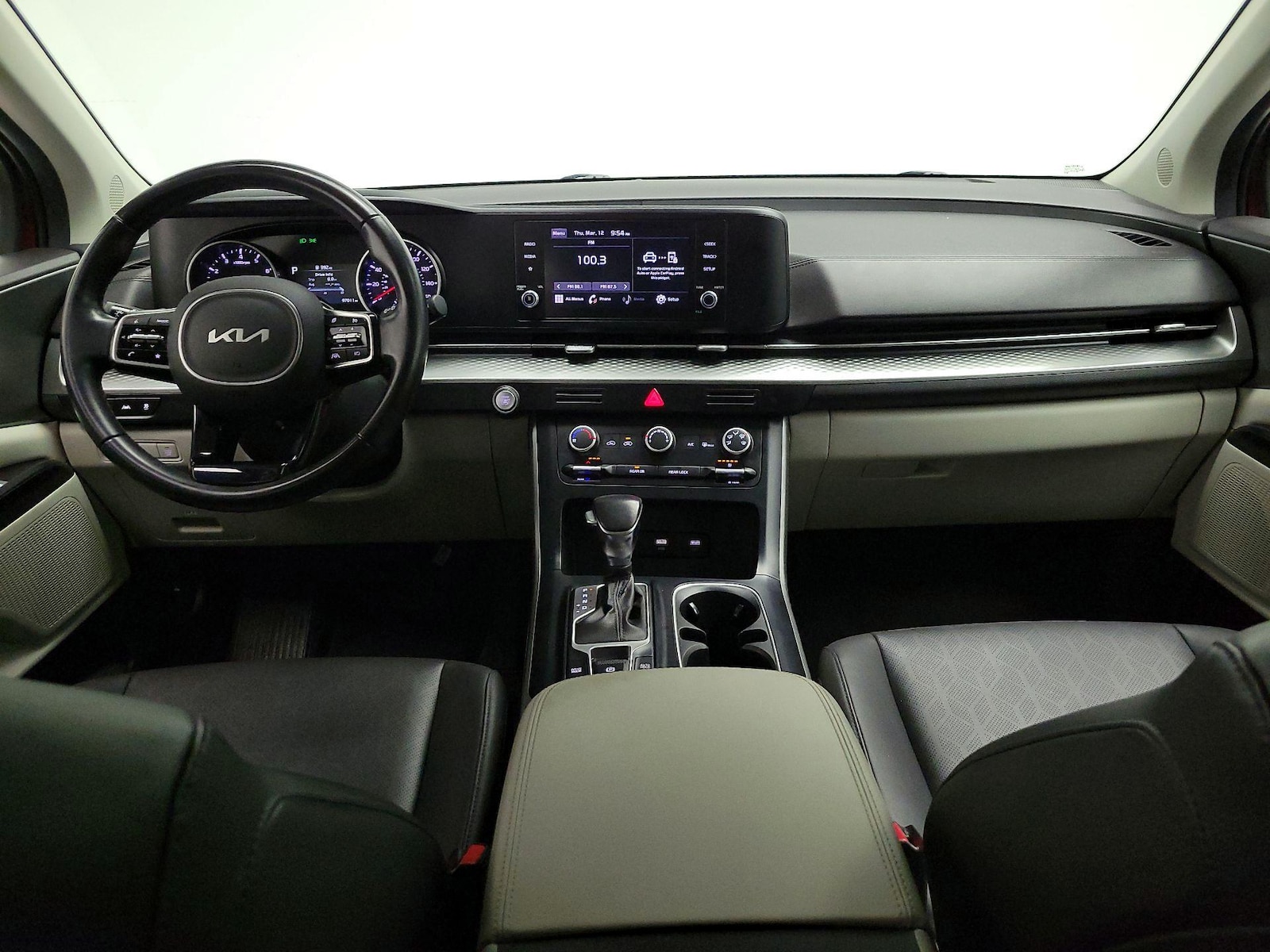 2022 Kia Carnival LX Seat Pkg - Photo 10