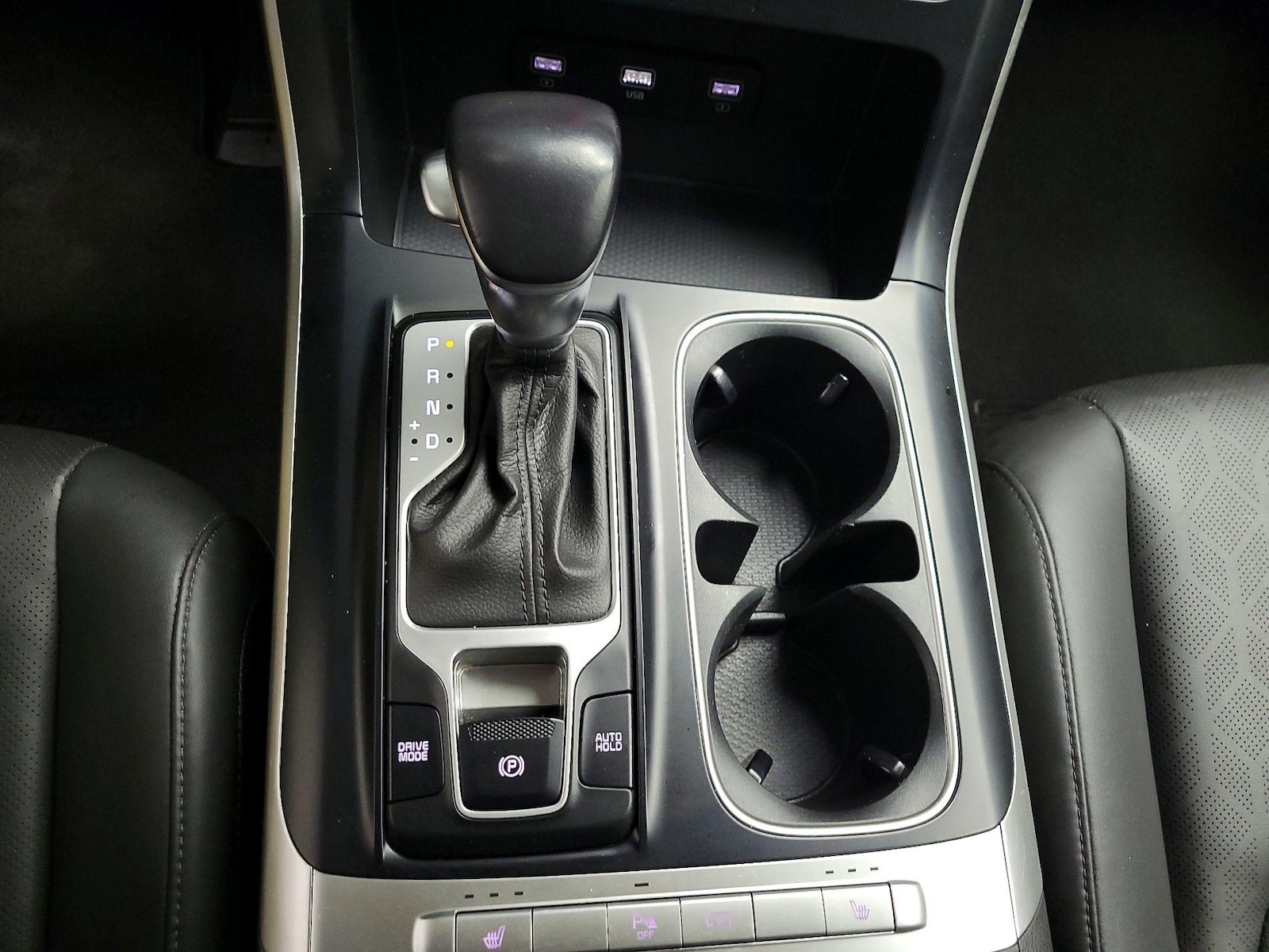 2022 Kia Carnival LX Seat Pkg - Photo 18