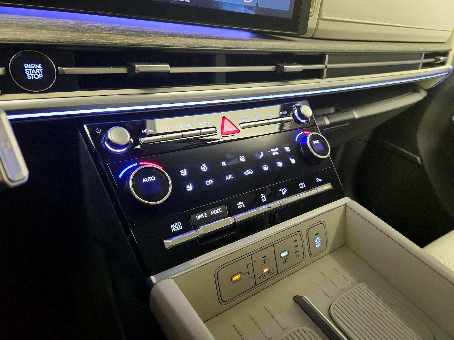 Thumbnail: 2024 Hyundai Santa Fe - 17