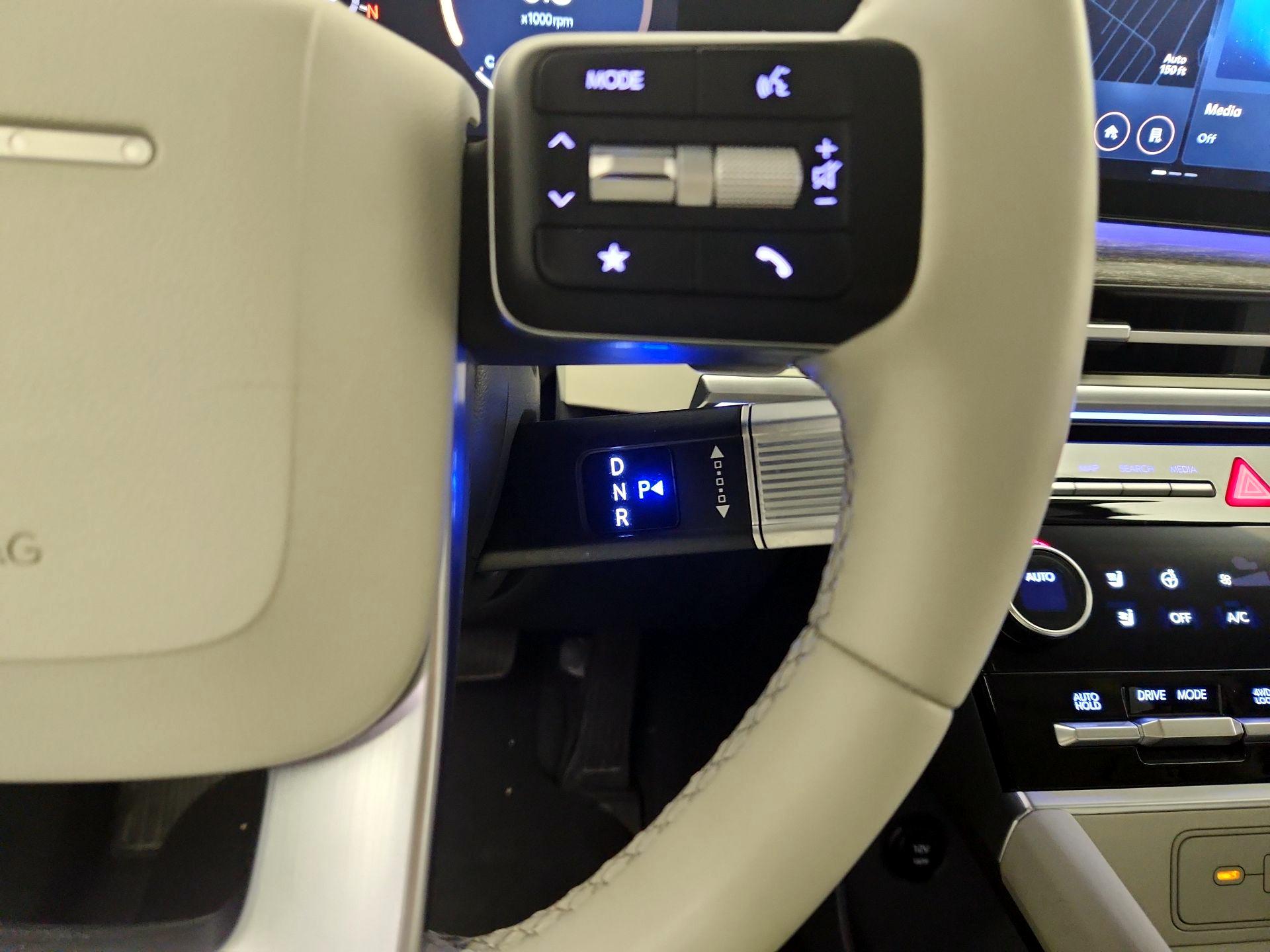 Thumbnail: 2024 Hyundai Santa Fe - 18