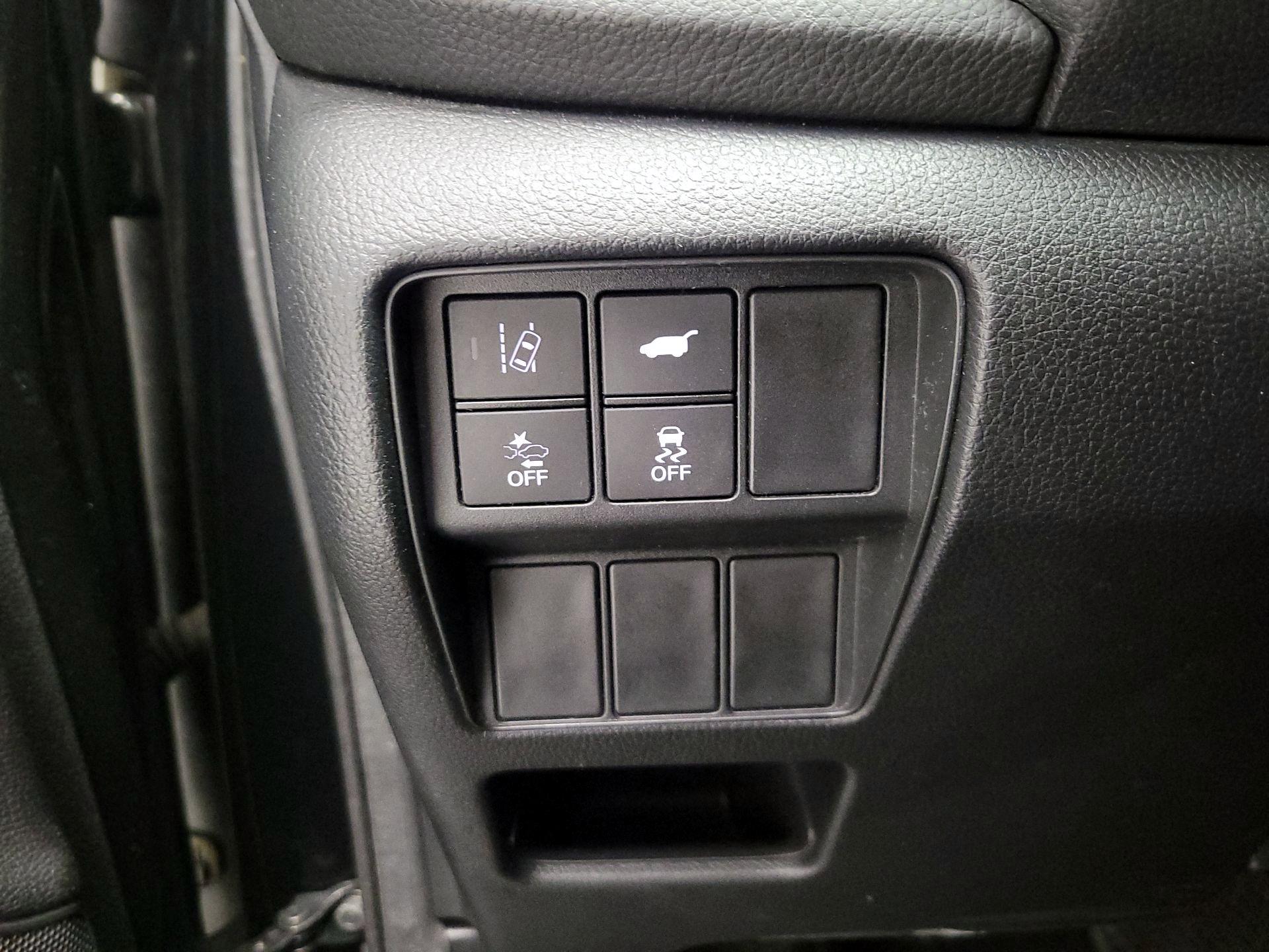 Thumbnail: 2017 Honda CR-V - 13