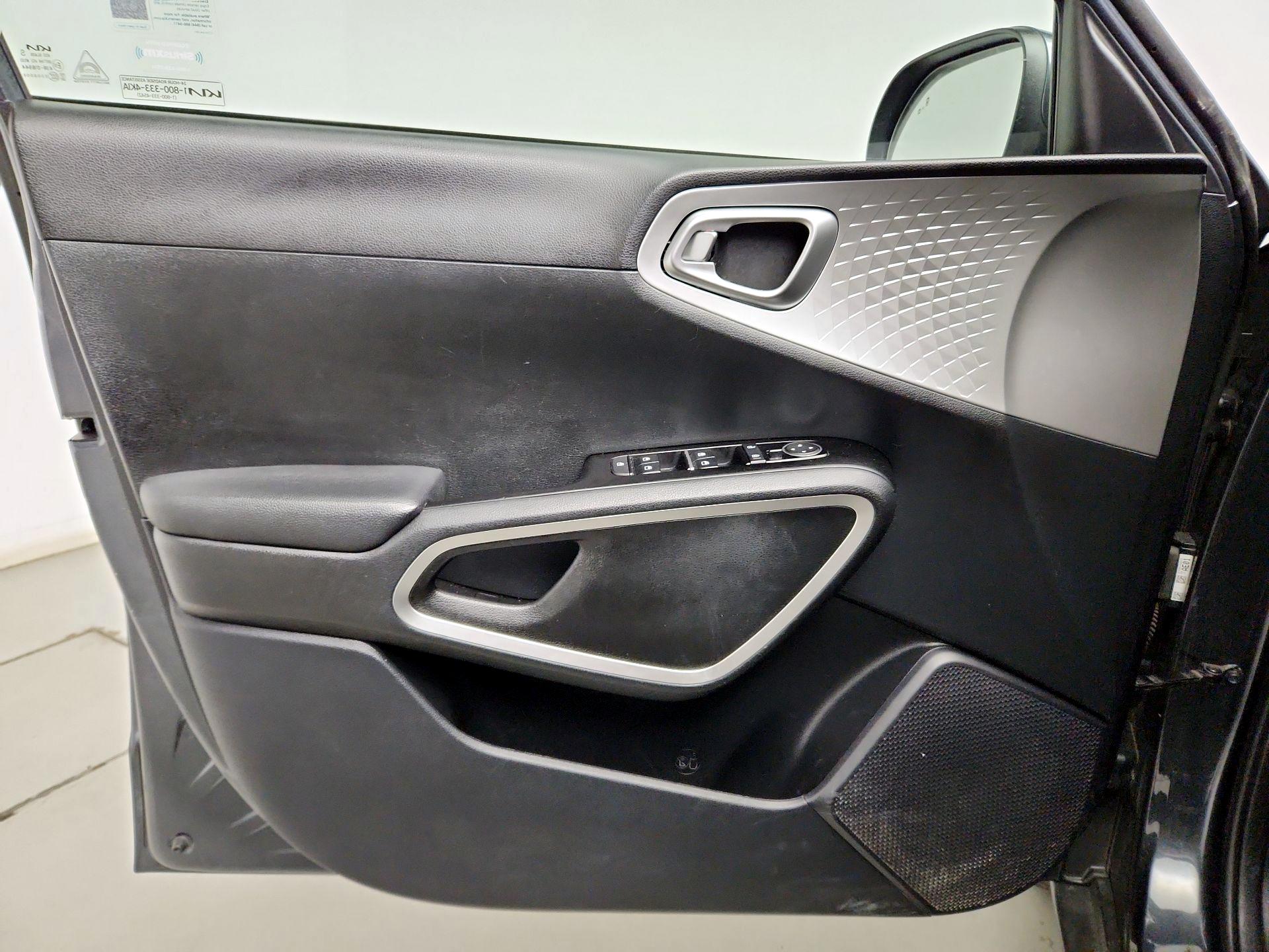 Thumbnail: 2023 Kia Soul - 12