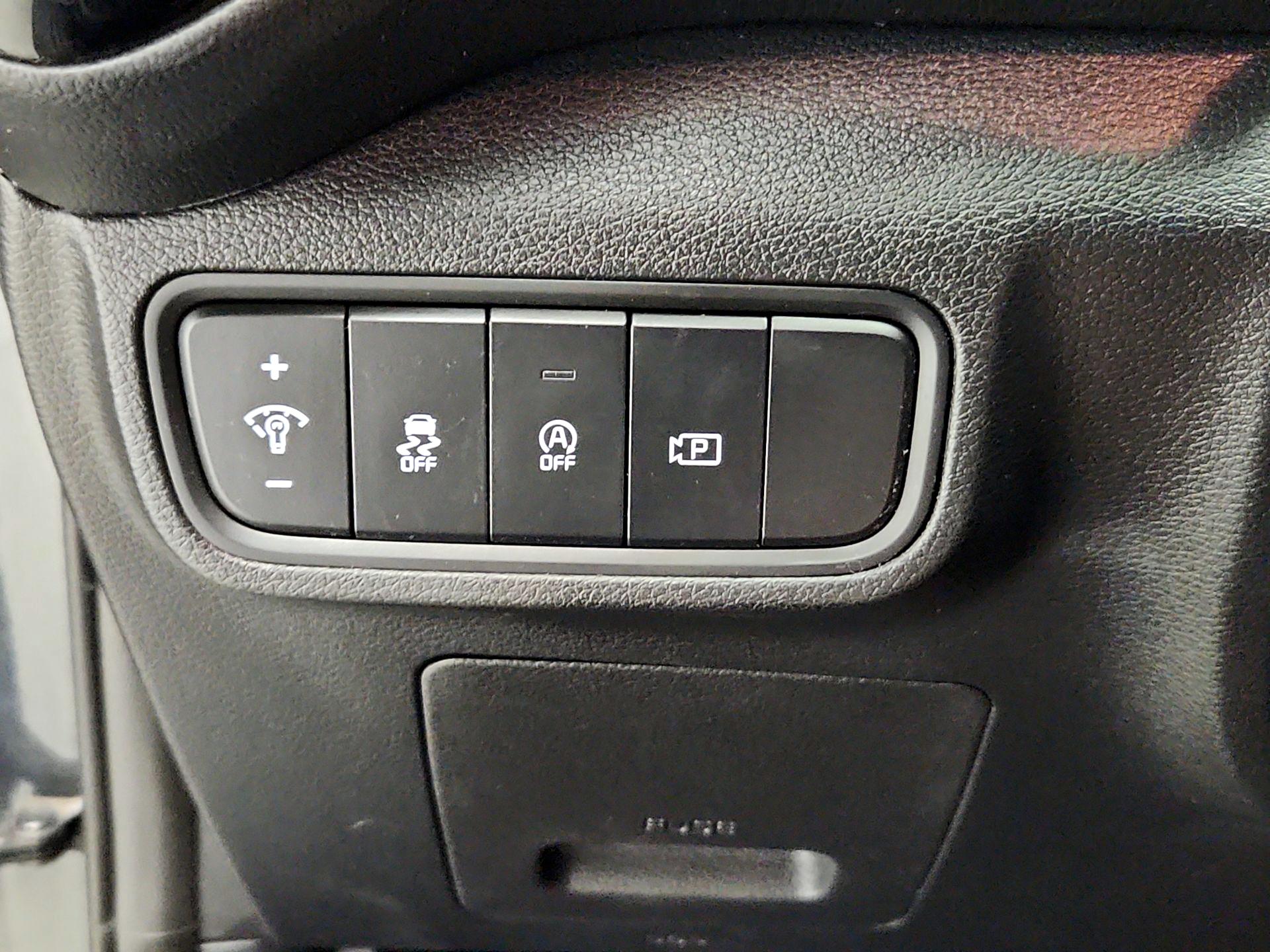 Thumbnail: 2023 Kia Soul - 13