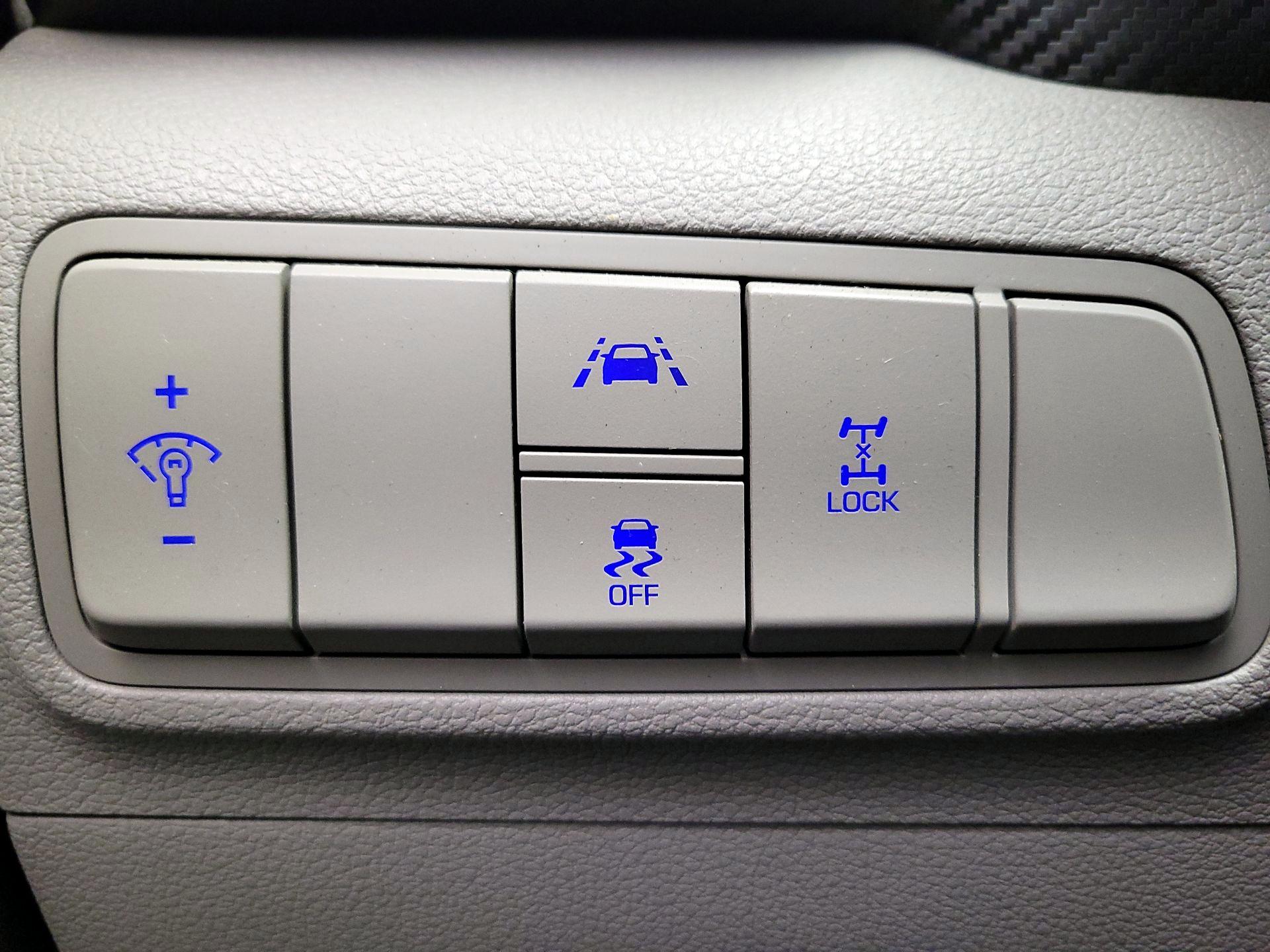 Thumbnail: 2019 Hyundai Tucson - 13