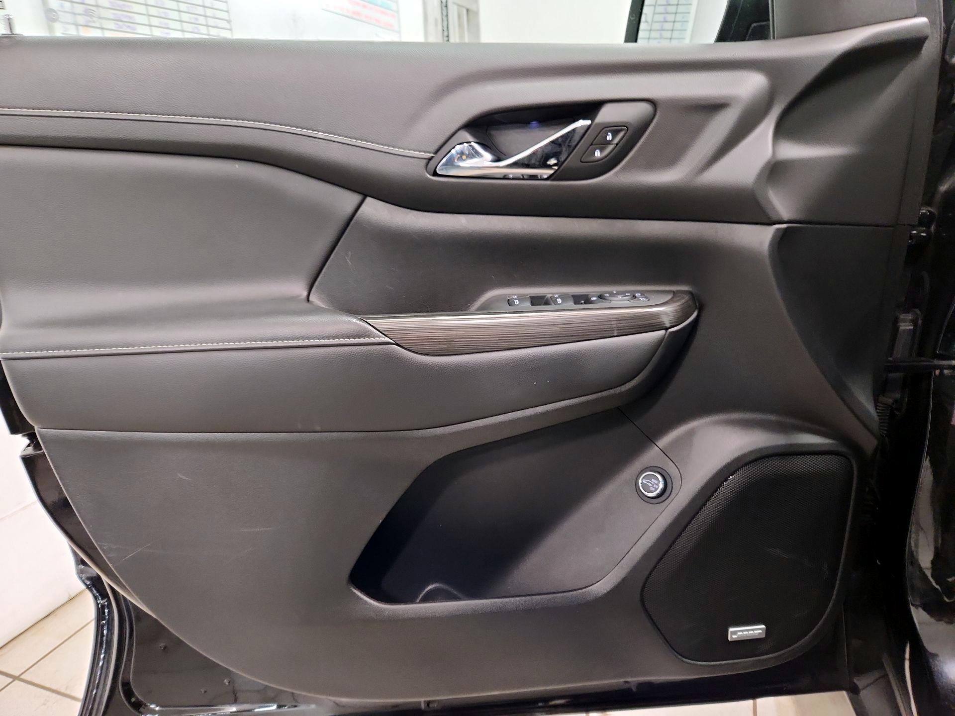 Thumbnail: 2021 GMC Acadia - 12