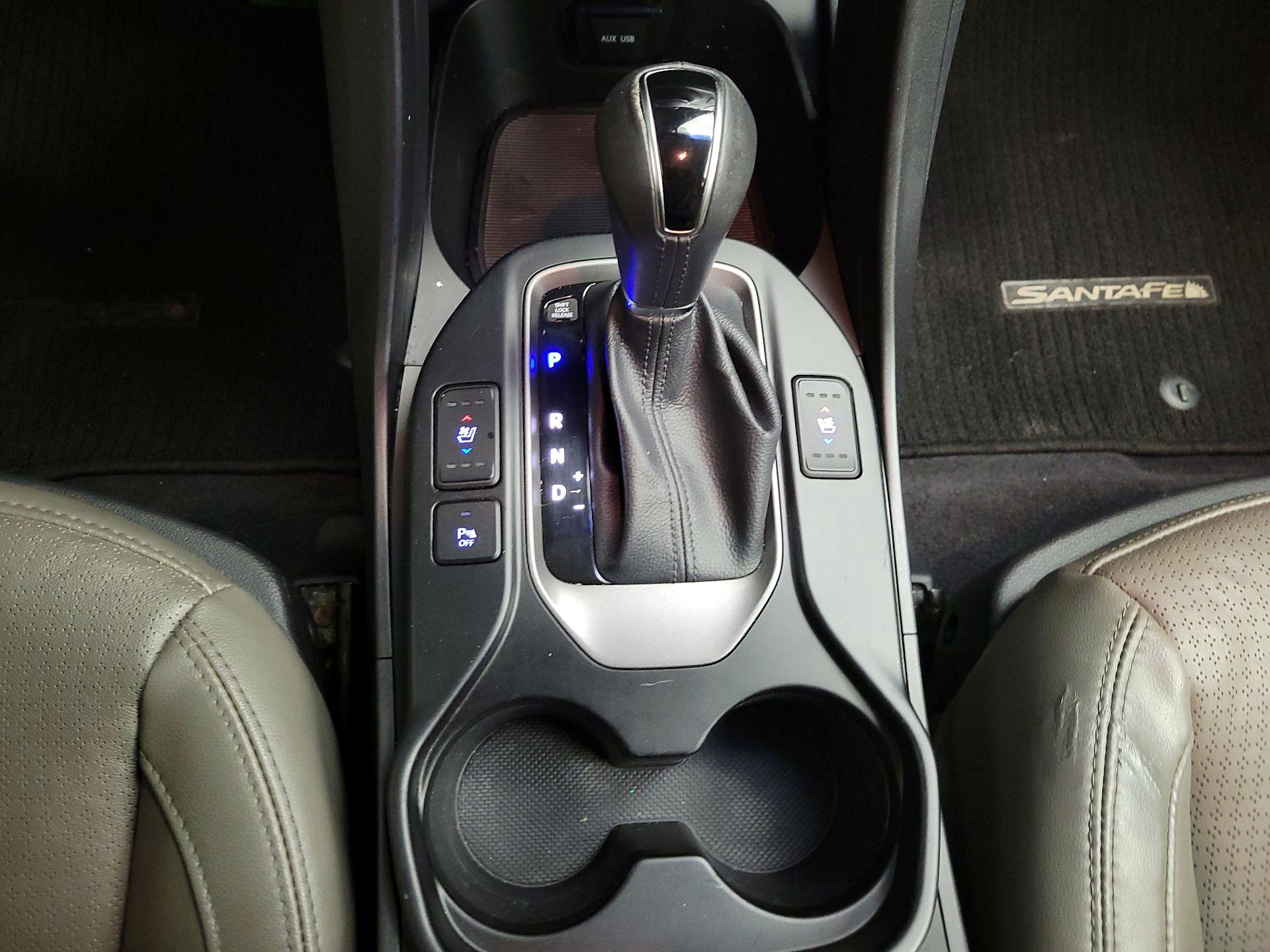 Thumbnail: 2016 Hyundai Santa Fe - 18