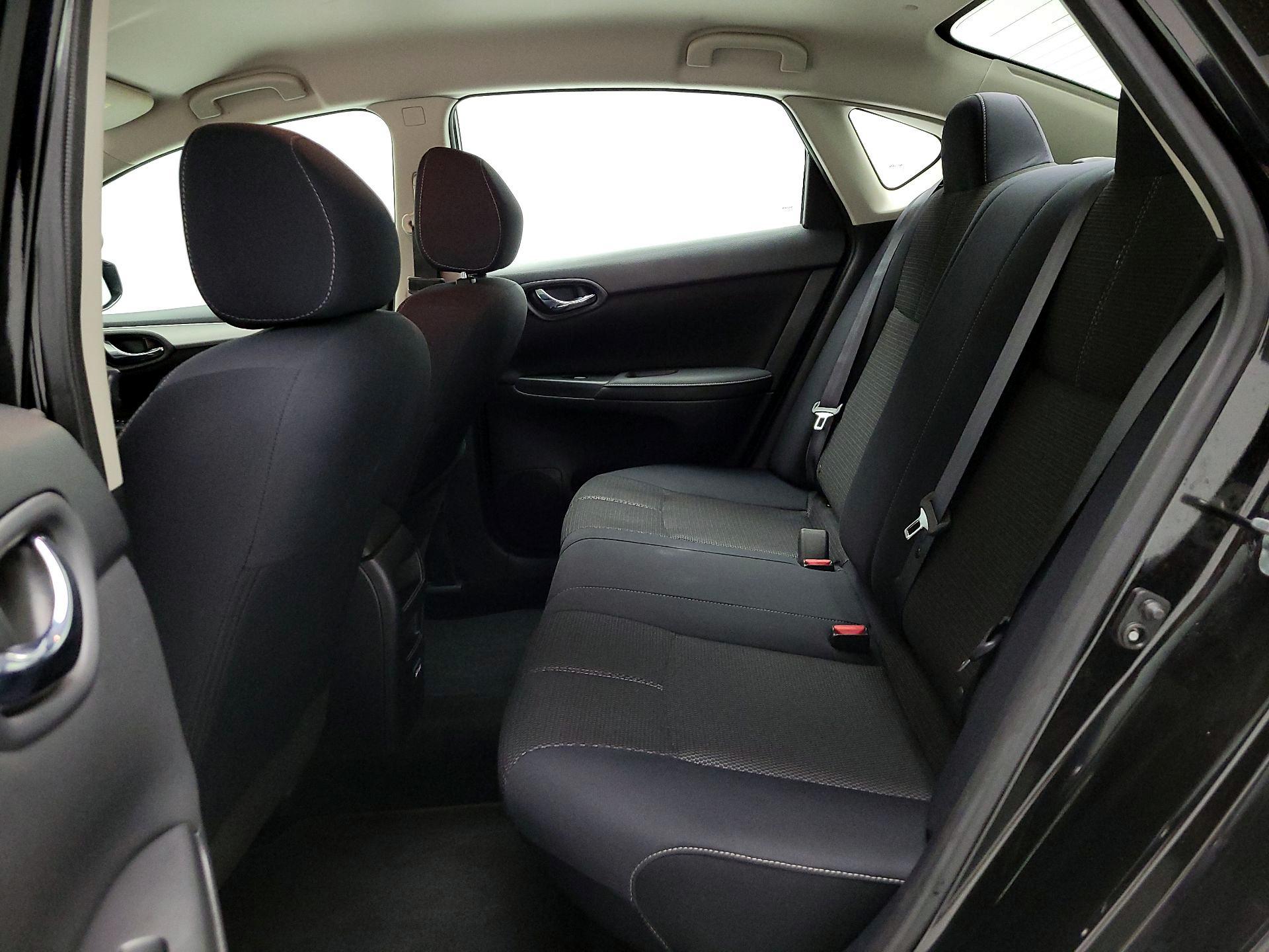 Thumbnail: 2018 Nissan Sentra - 19