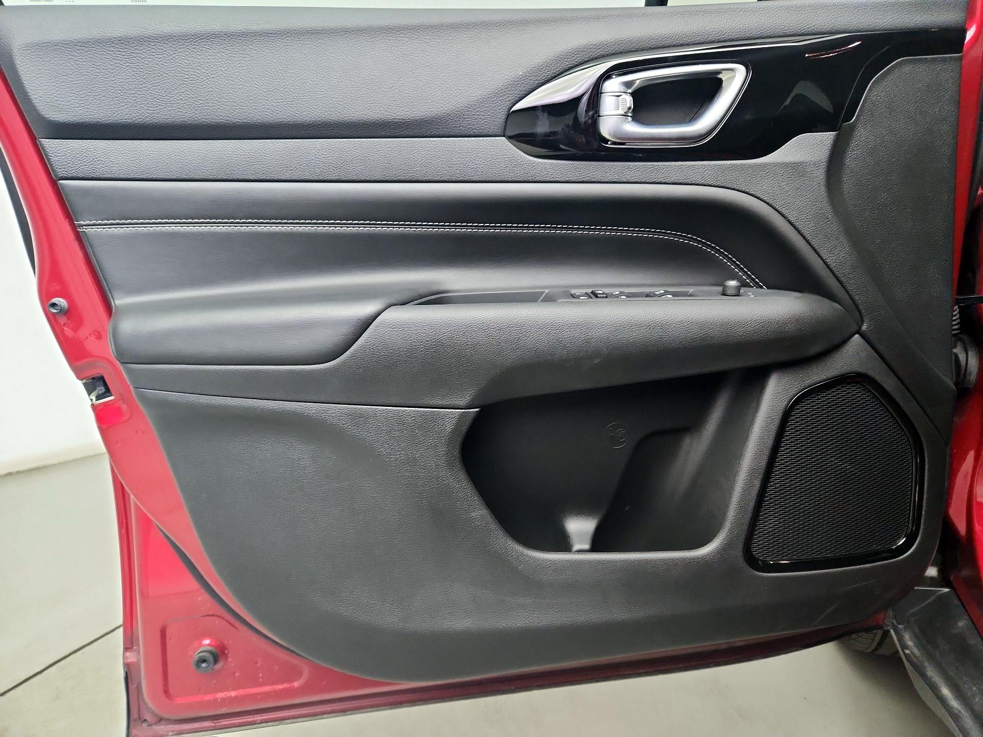 Thumbnail: 2024 Jeep Compass - 12