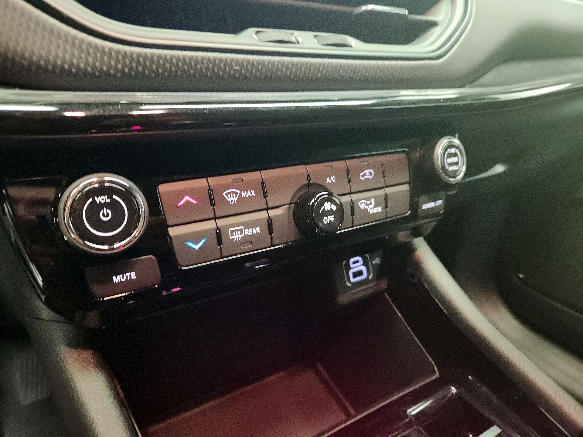 Thumbnail: 2024 Jeep Compass - 16