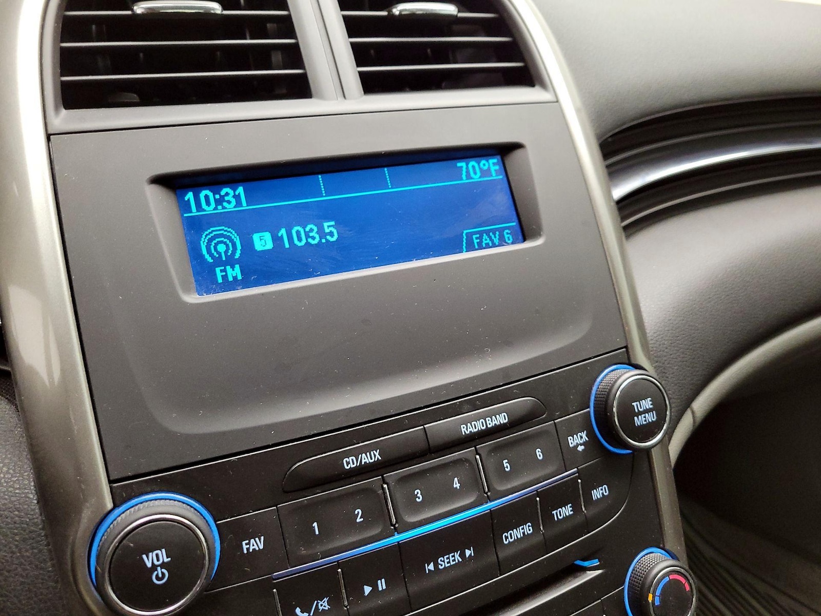 2015 Chevrolet Malibu 1LS - Photo 14
