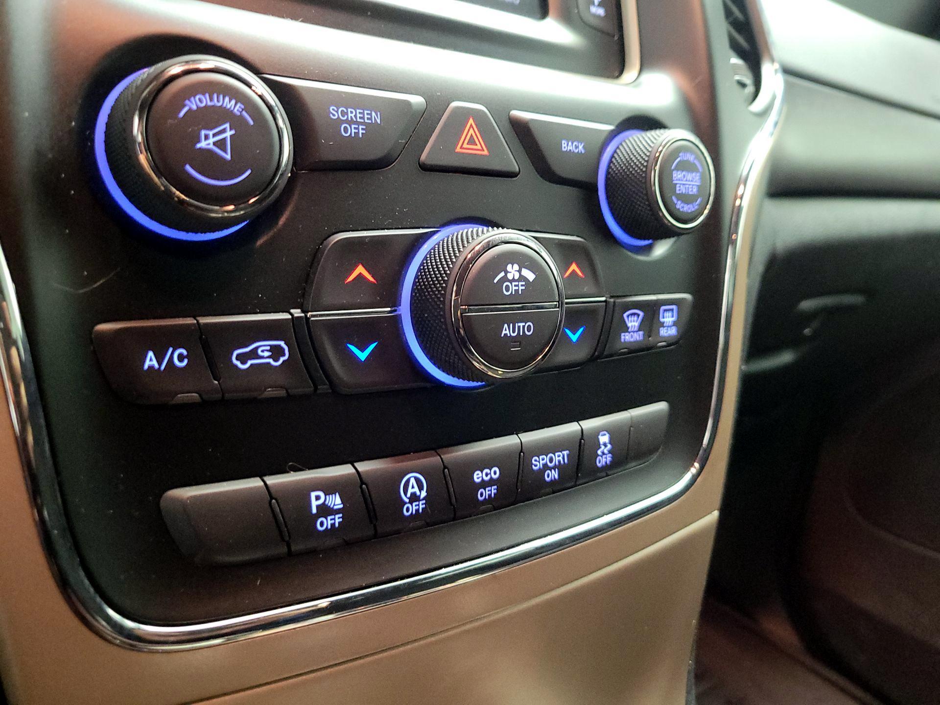 Thumbnail: 2017 Jeep Grand Cherokee - 14