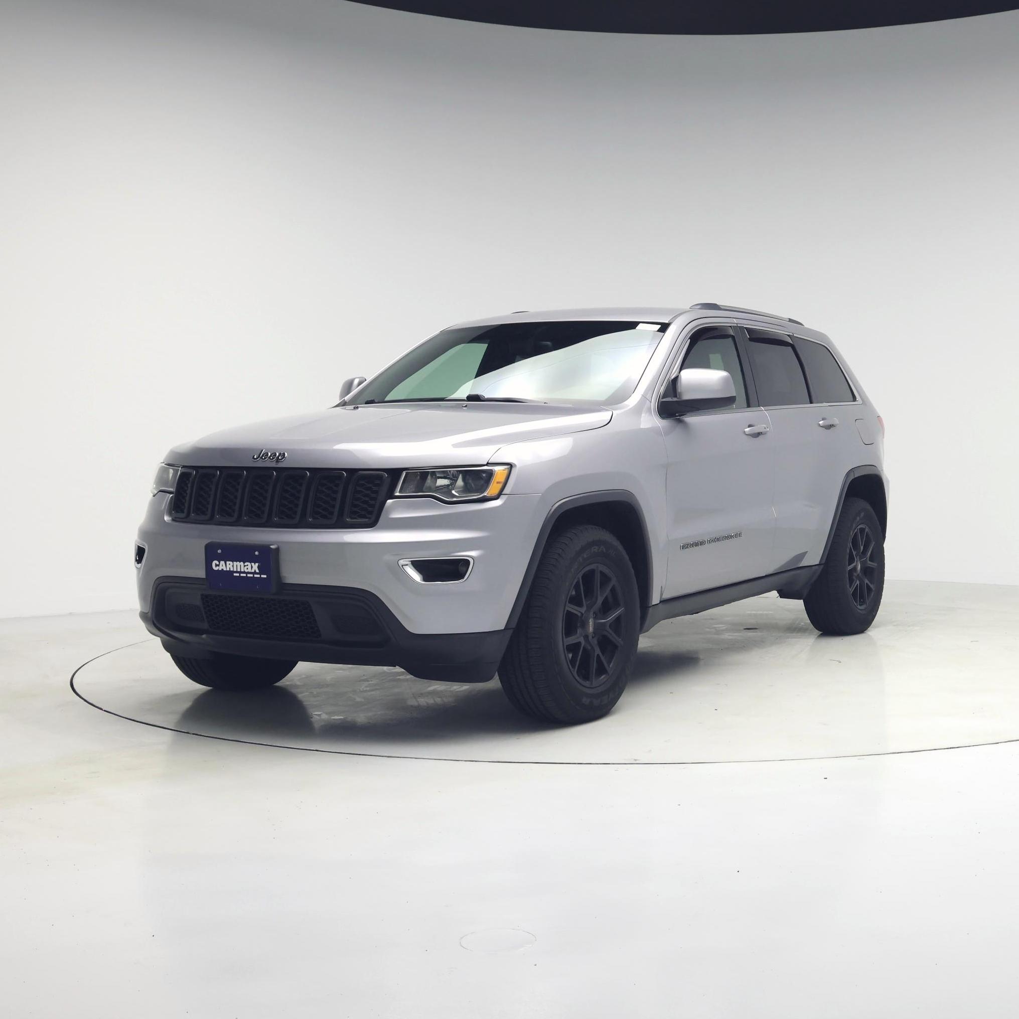 Thumbnail: 2017 Jeep Grand Cherokee - 4