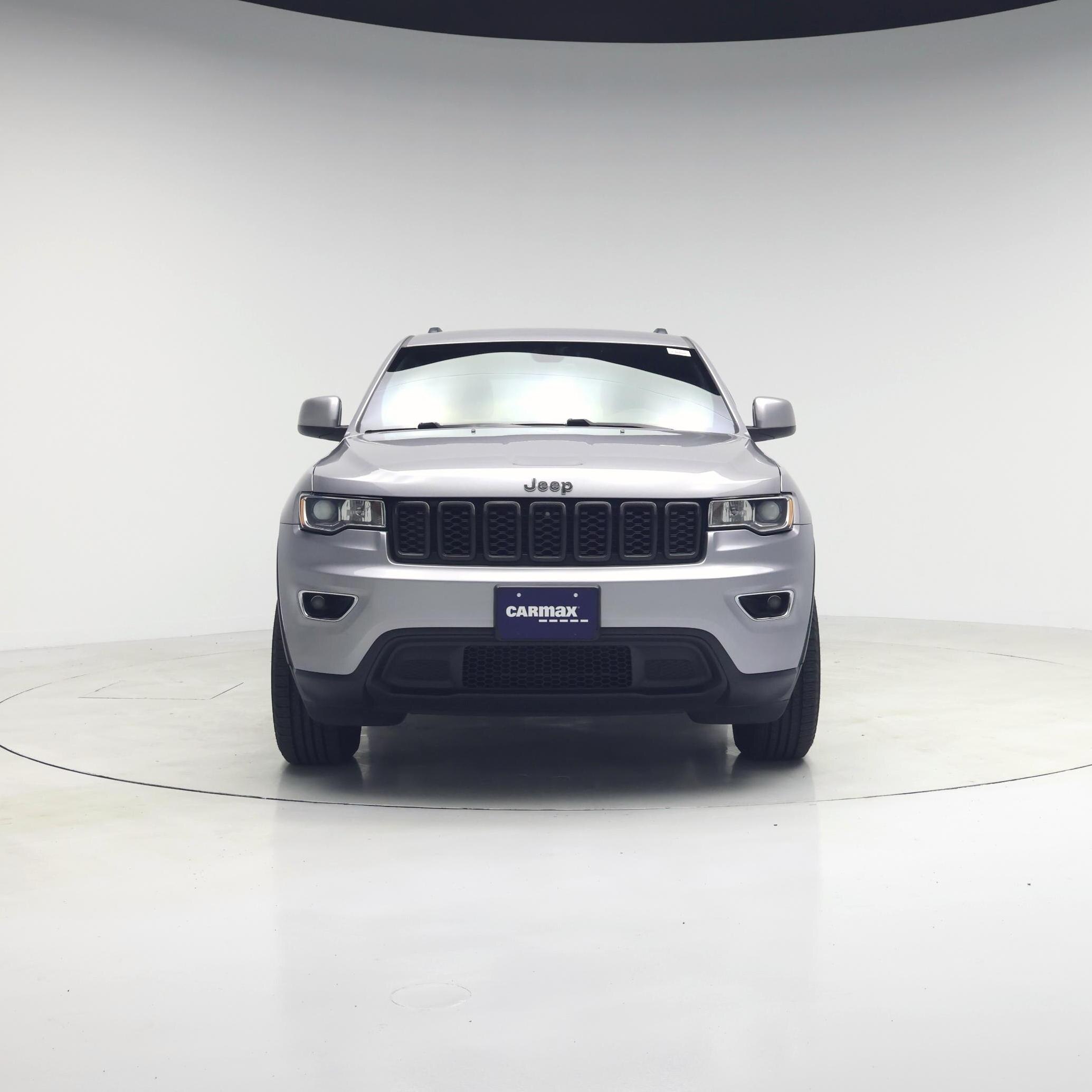 Thumbnail: 2017 Jeep Grand Cherokee - 5