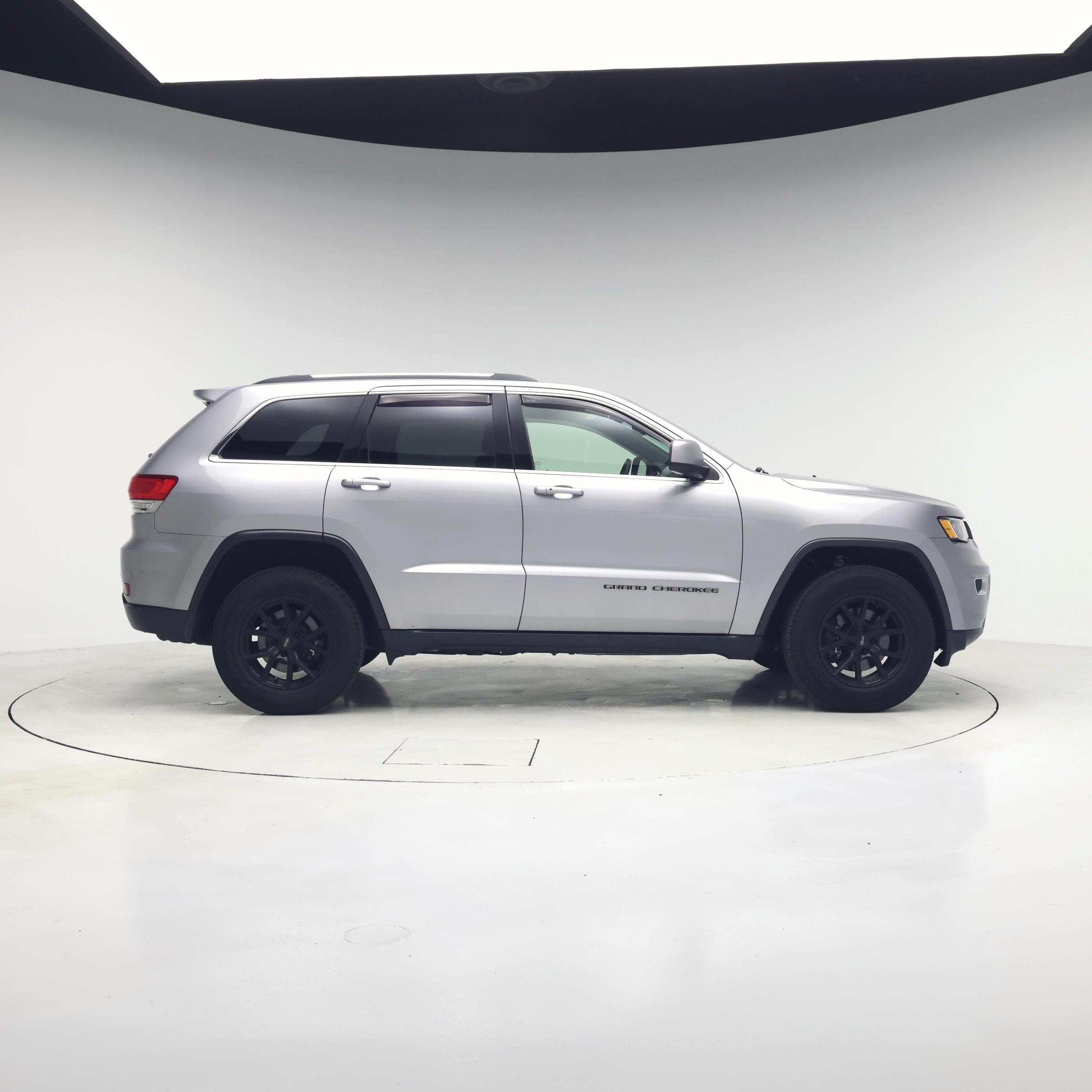 Thumbnail: 2017 Jeep Grand Cherokee - 7