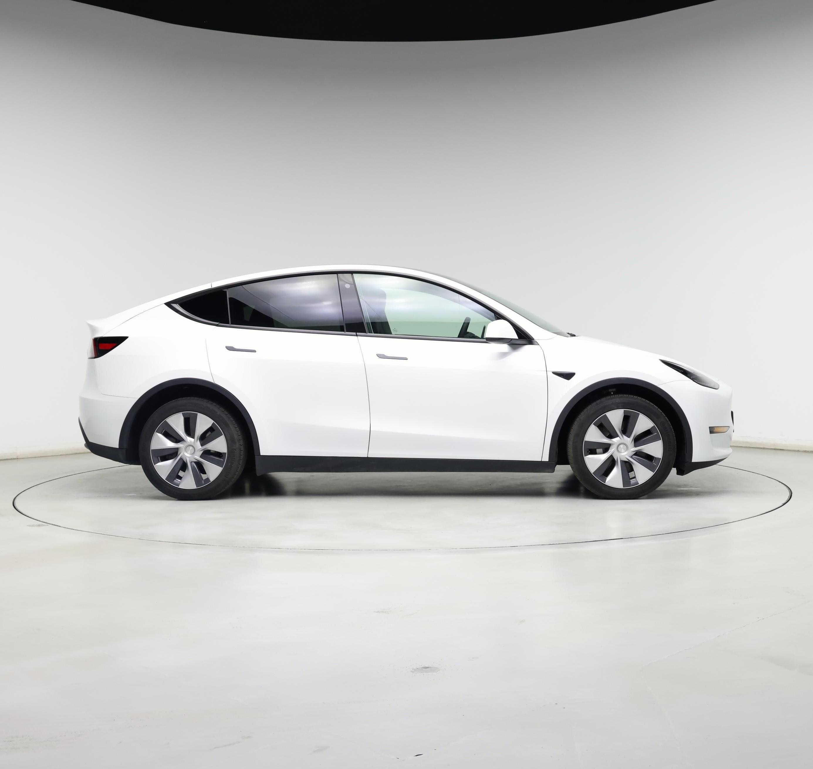 Thumbnail: 2023 Tesla Model Y - 7