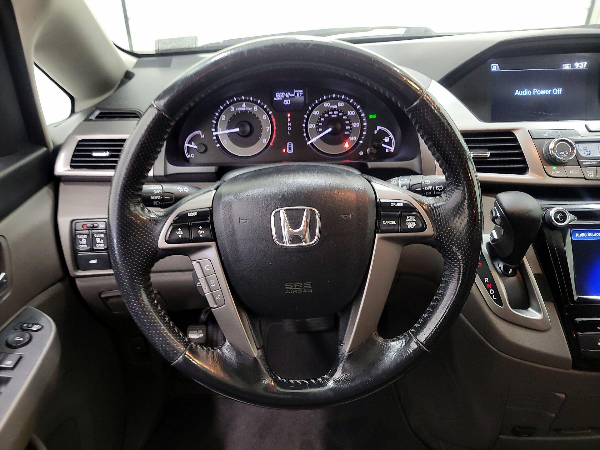 Thumbnail: 2016 Honda Odyssey - 10