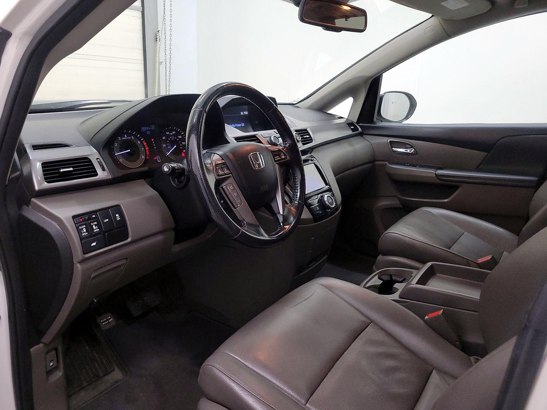 Thumbnail: 2016 Honda Odyssey - 11