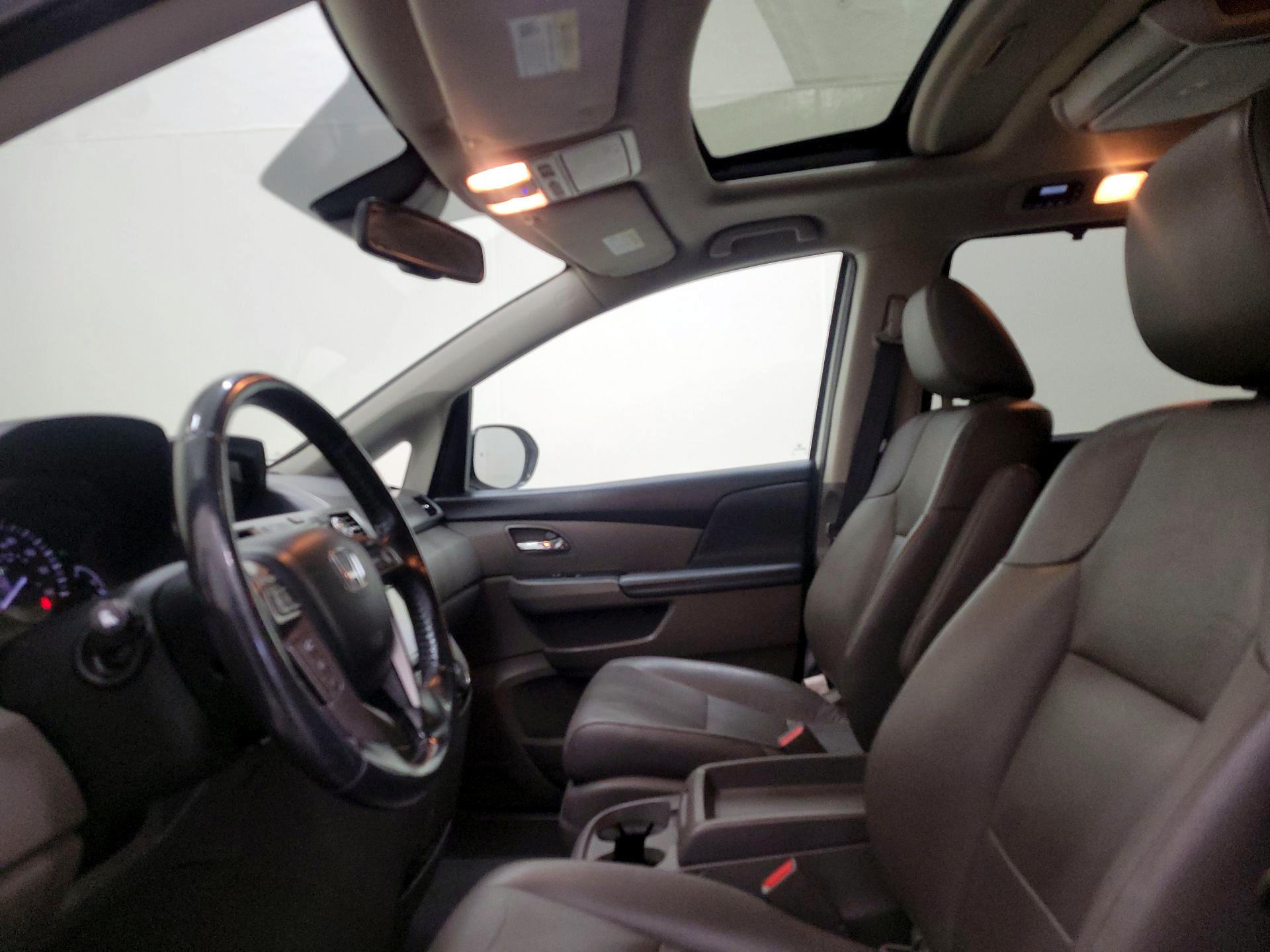 Thumbnail: 2016 Honda Odyssey - 19
