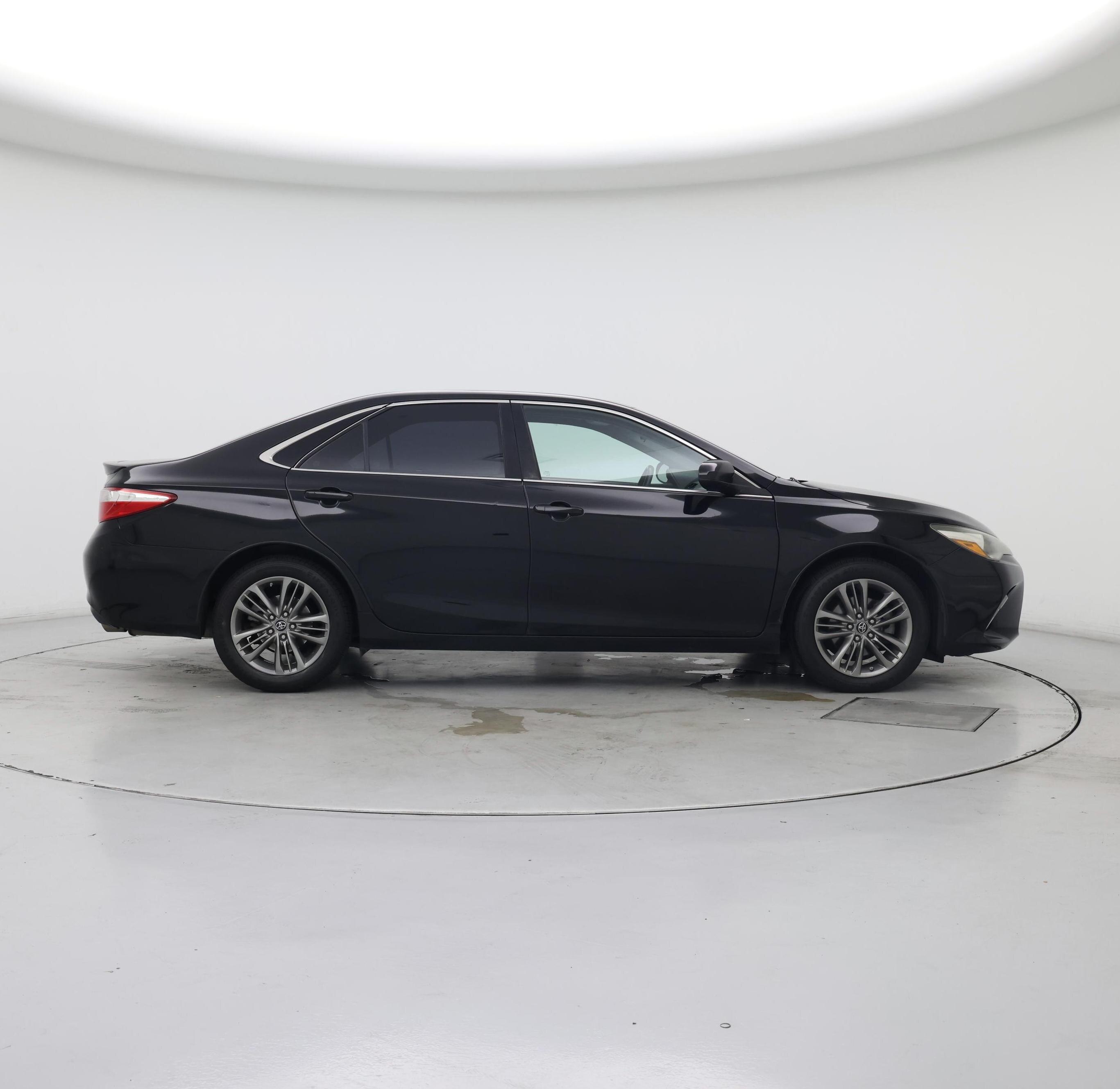 Thumbnail: 2017 Toyota Camry - 7
