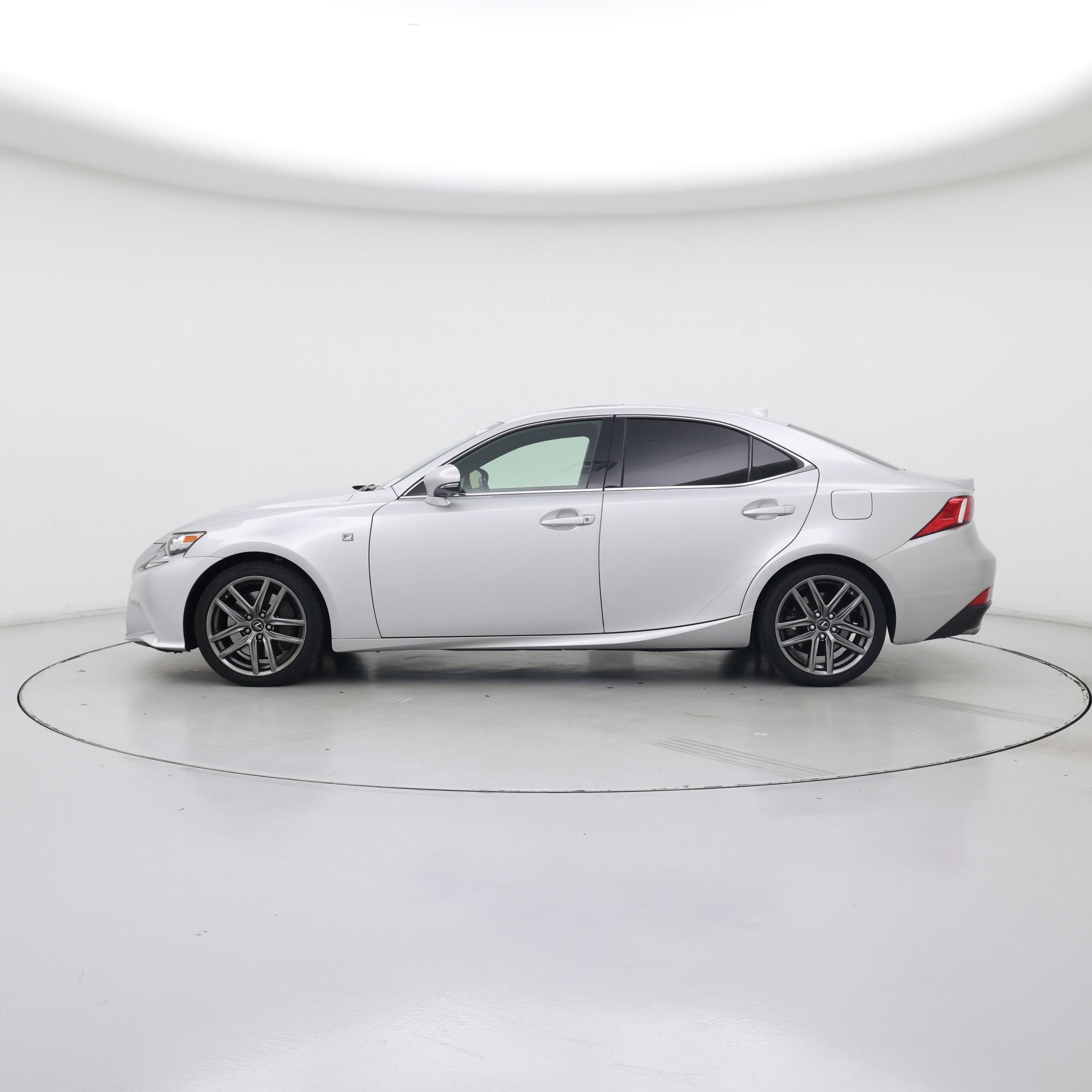 Thumbnail: 2016 Lexus IS - 3