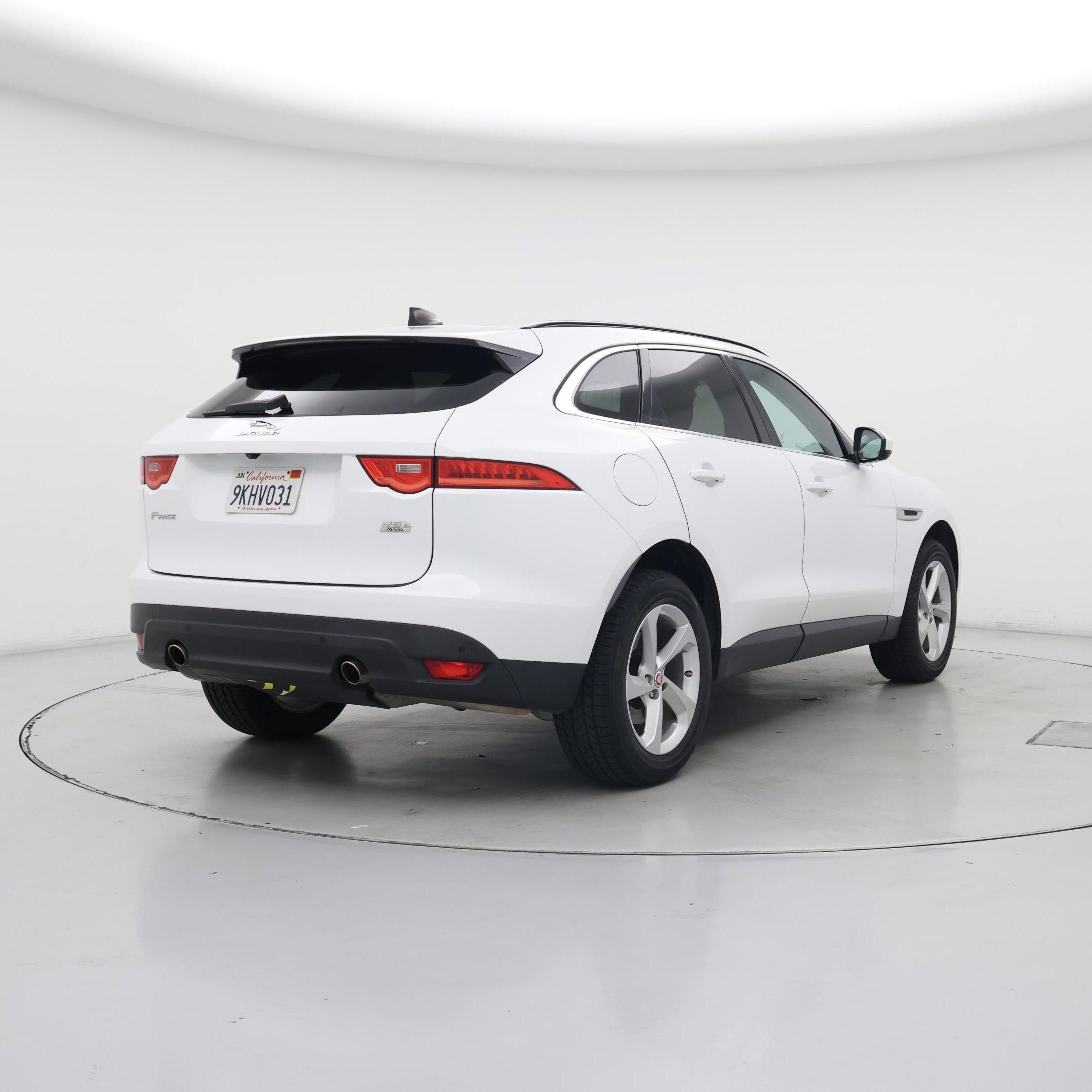 Thumbnail: 2020 Jaguar F-Pace - 8
