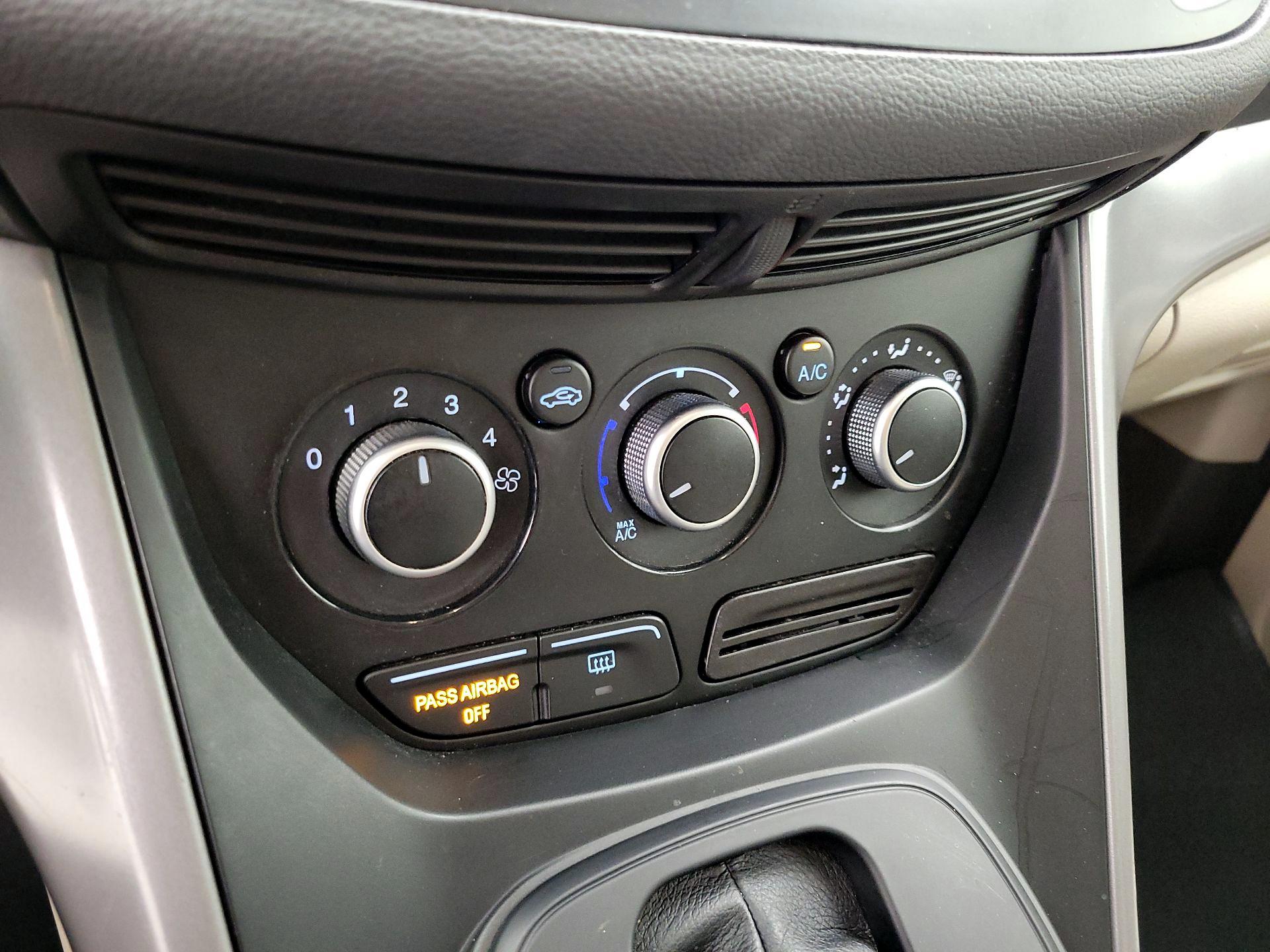 Thumbnail: 2016 Ford Escape - 16