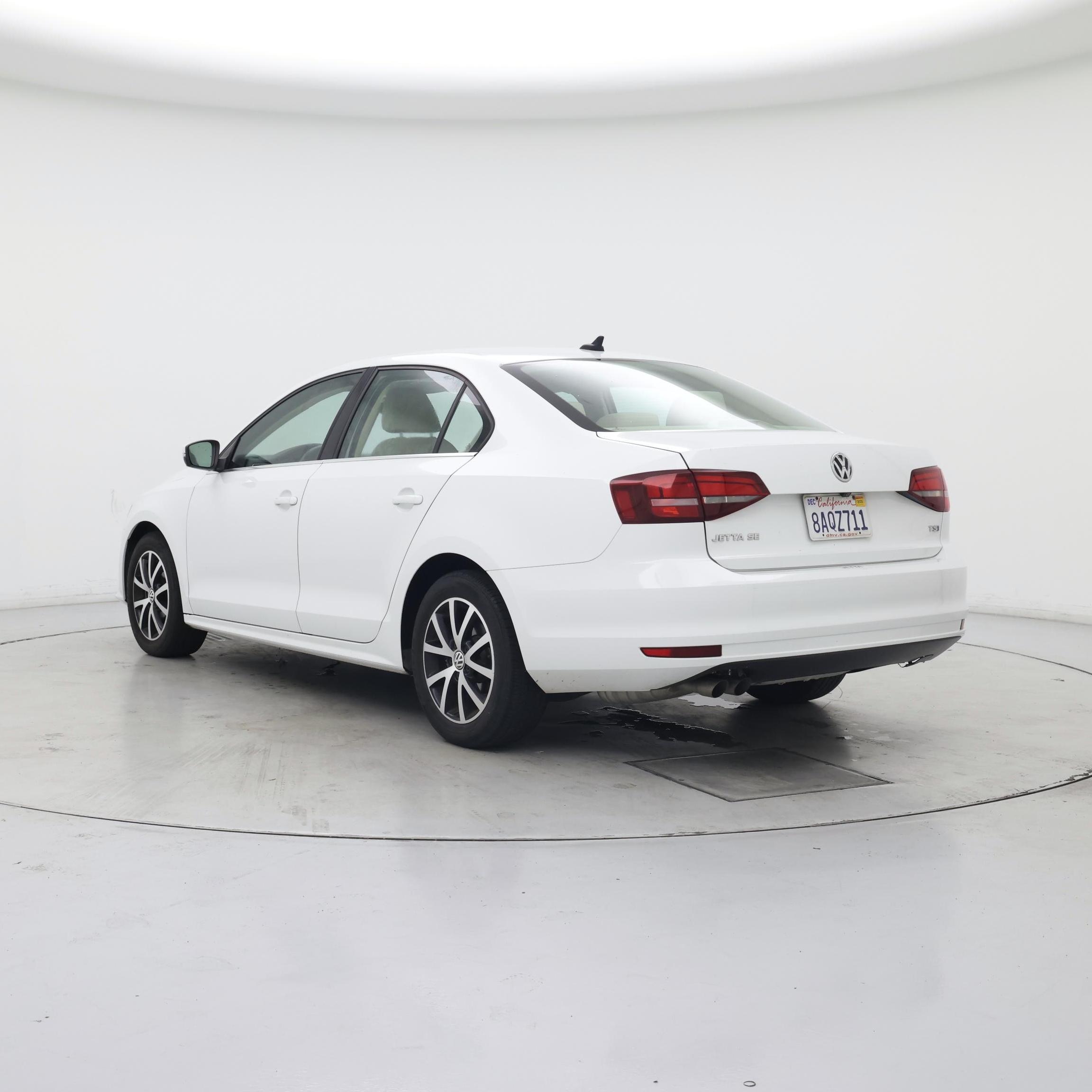 Thumbnail: 2017 Volkswagen Jetta - 2