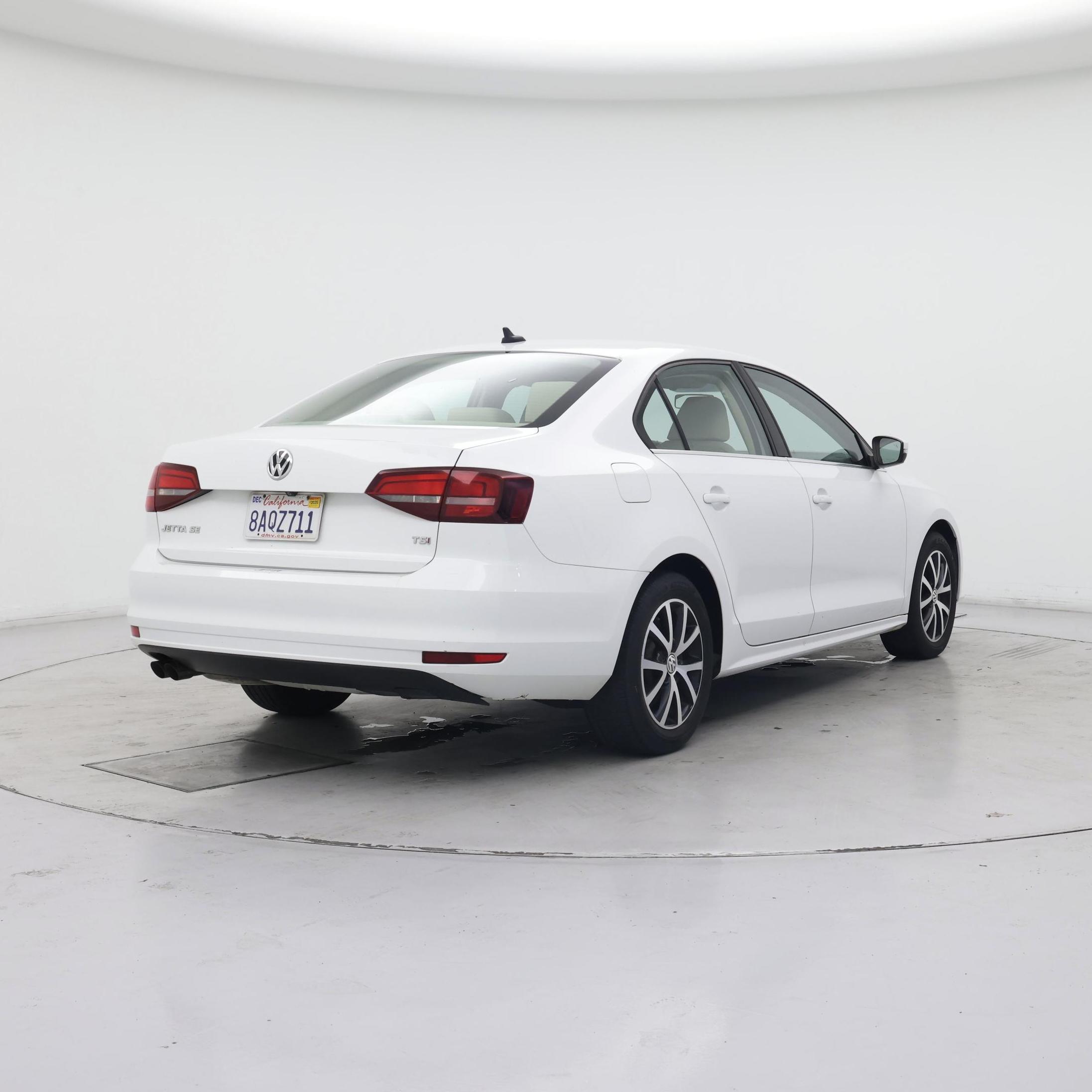 Thumbnail: 2017 Volkswagen Jetta - 8