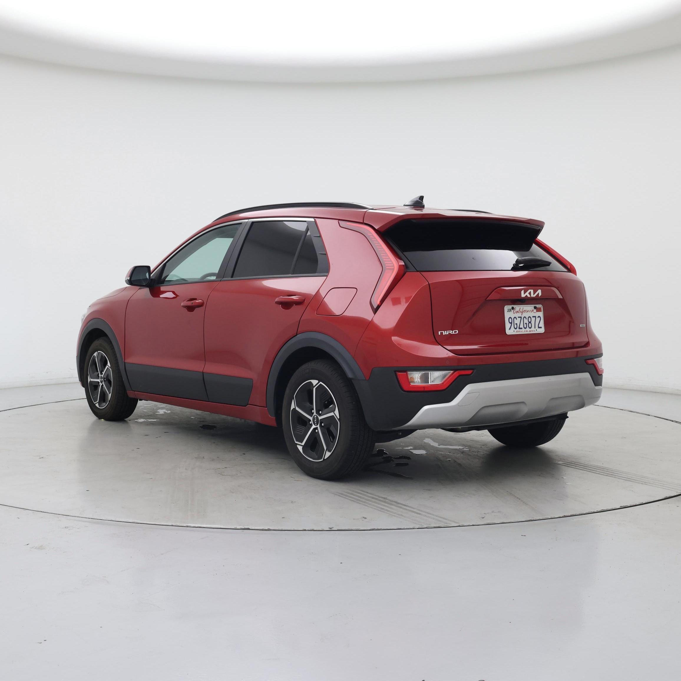 Thumbnail: 2023 Kia Niro - 2