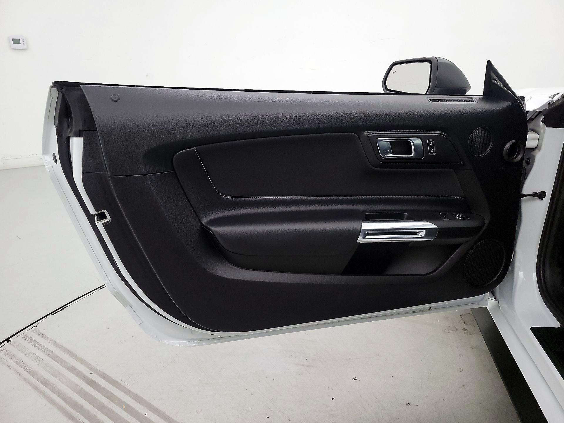 Thumbnail: 2022 Ford Mustang - 12