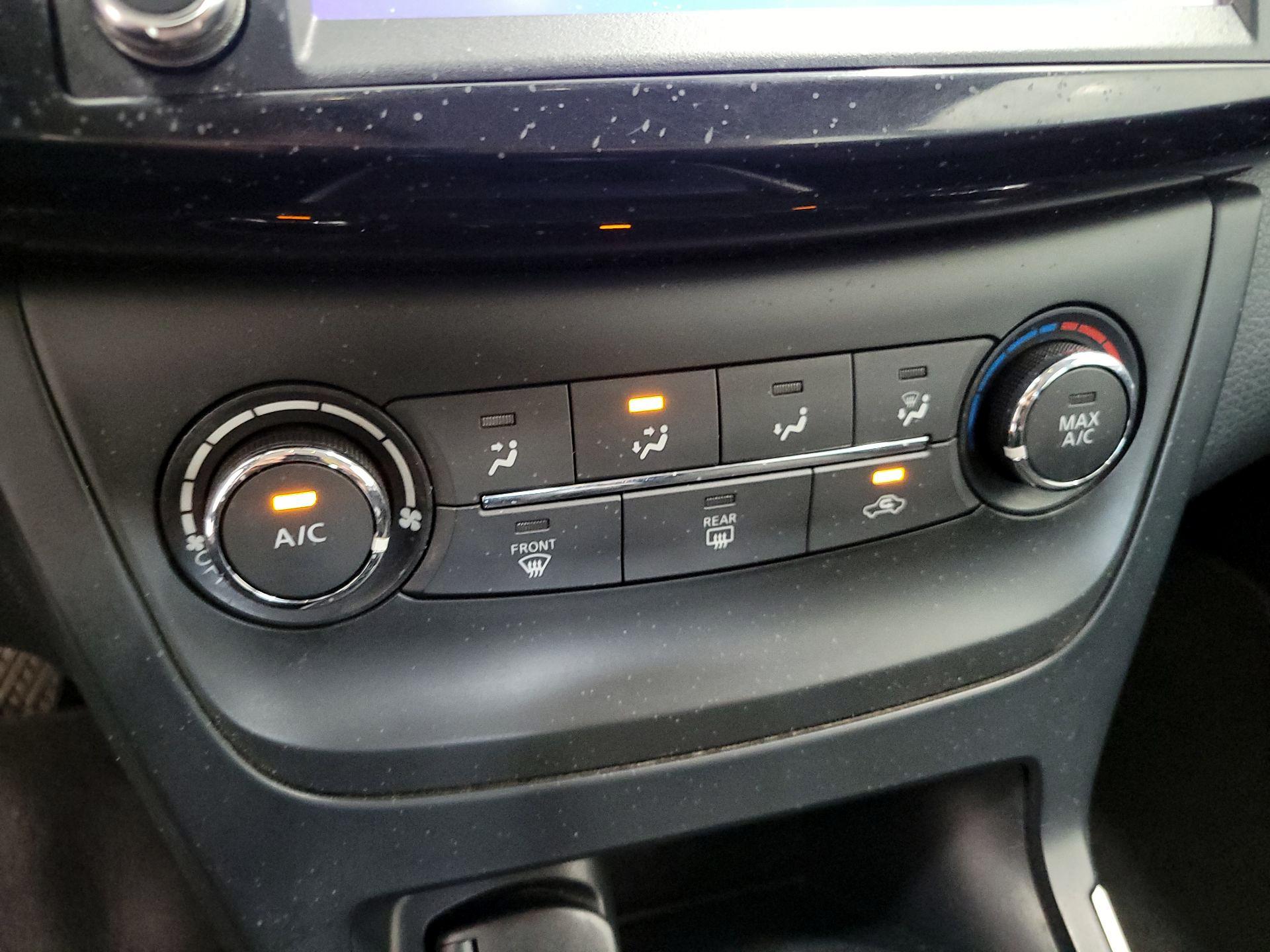 Thumbnail: 2019 Nissan Sentra - 15