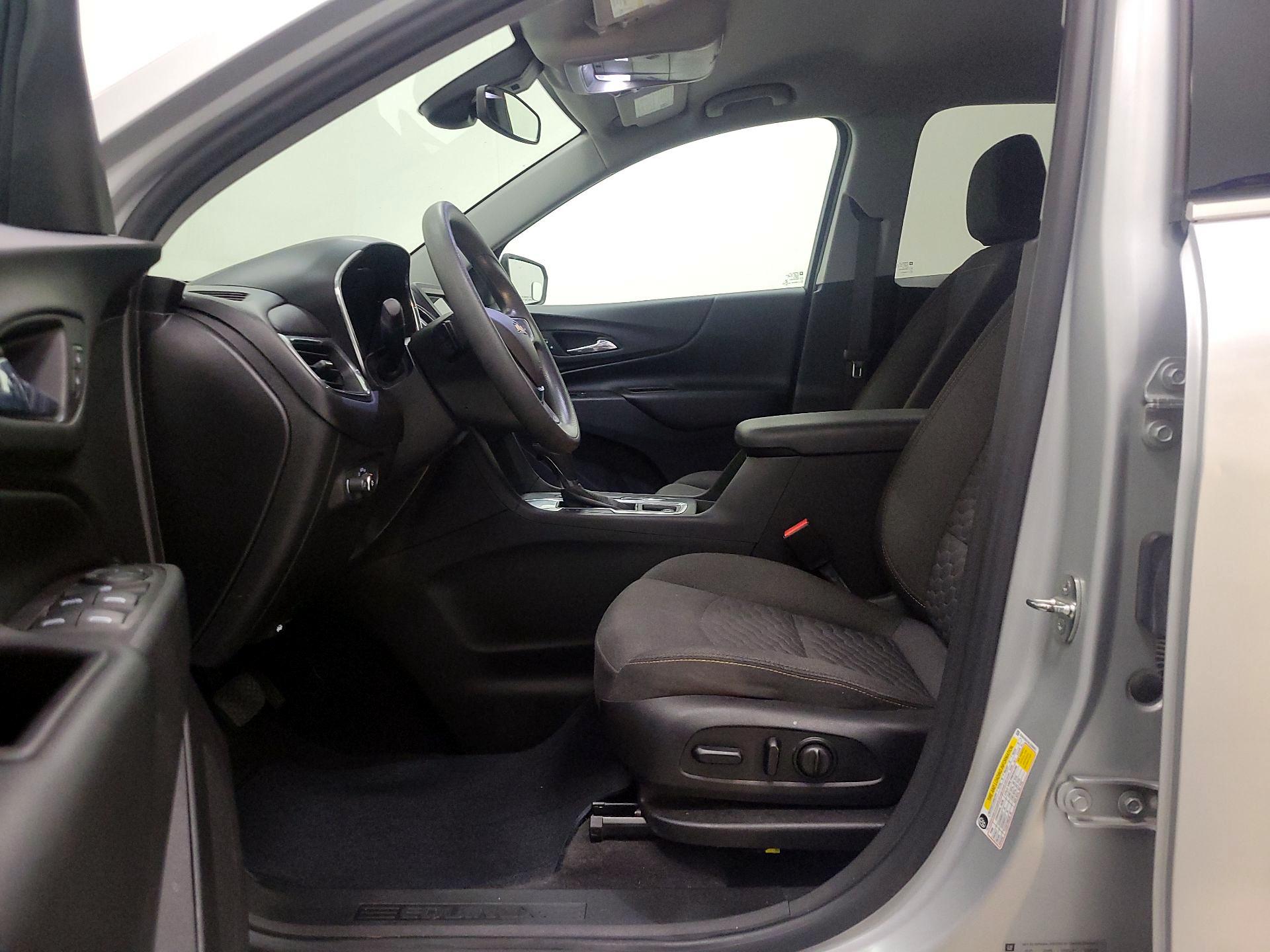Thumbnail: 2020 Chevrolet Equinox - 9