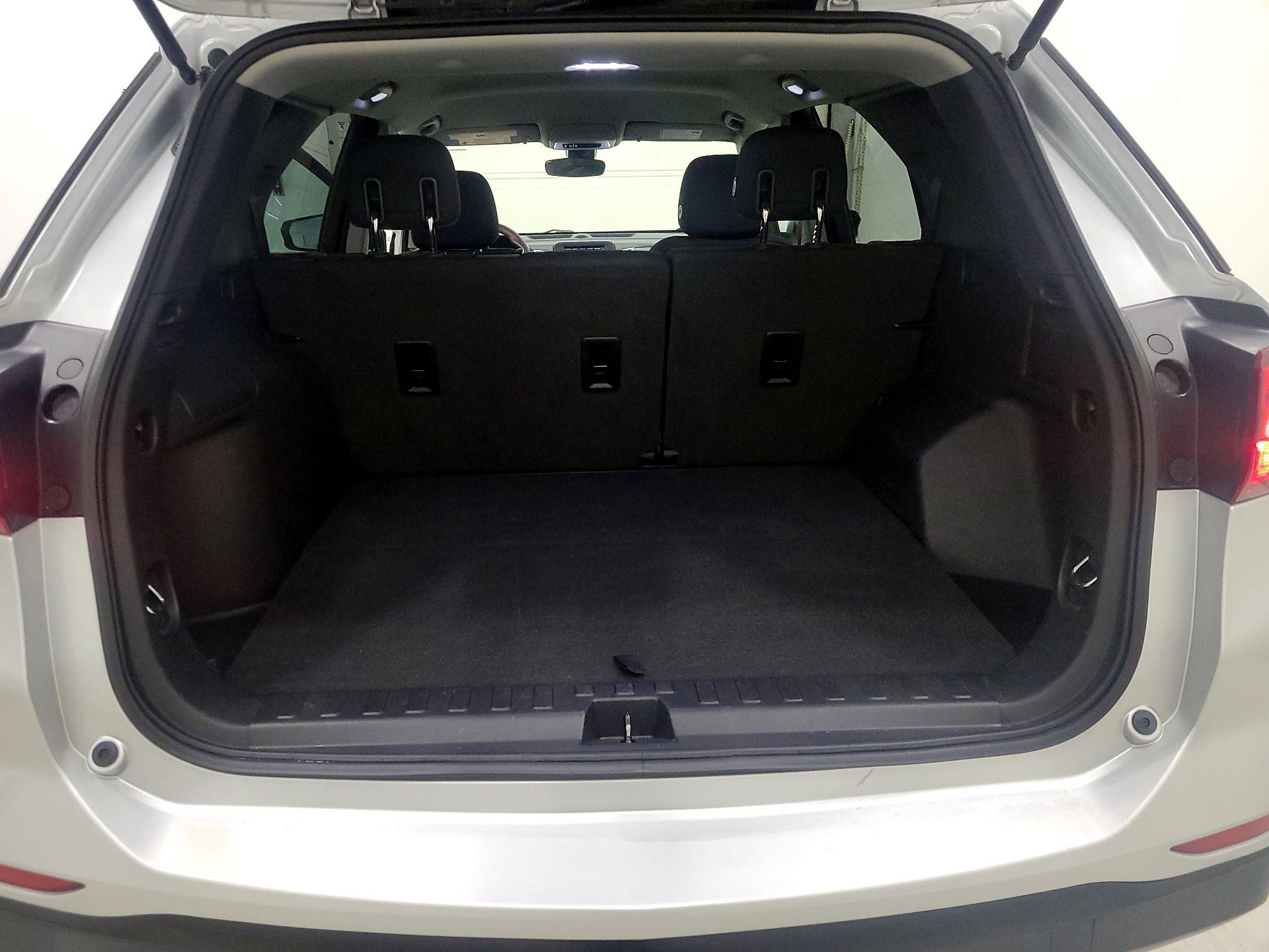 Thumbnail: 2020 Chevrolet Equinox - 18