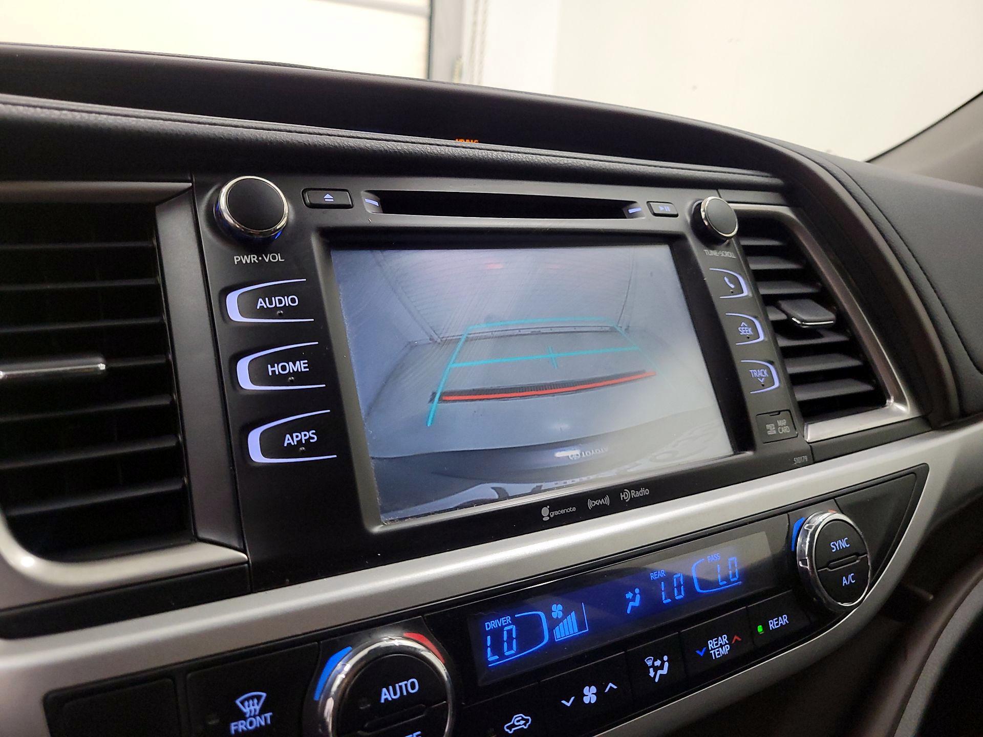 Thumbnail: 2017 Toyota Highlander - 15