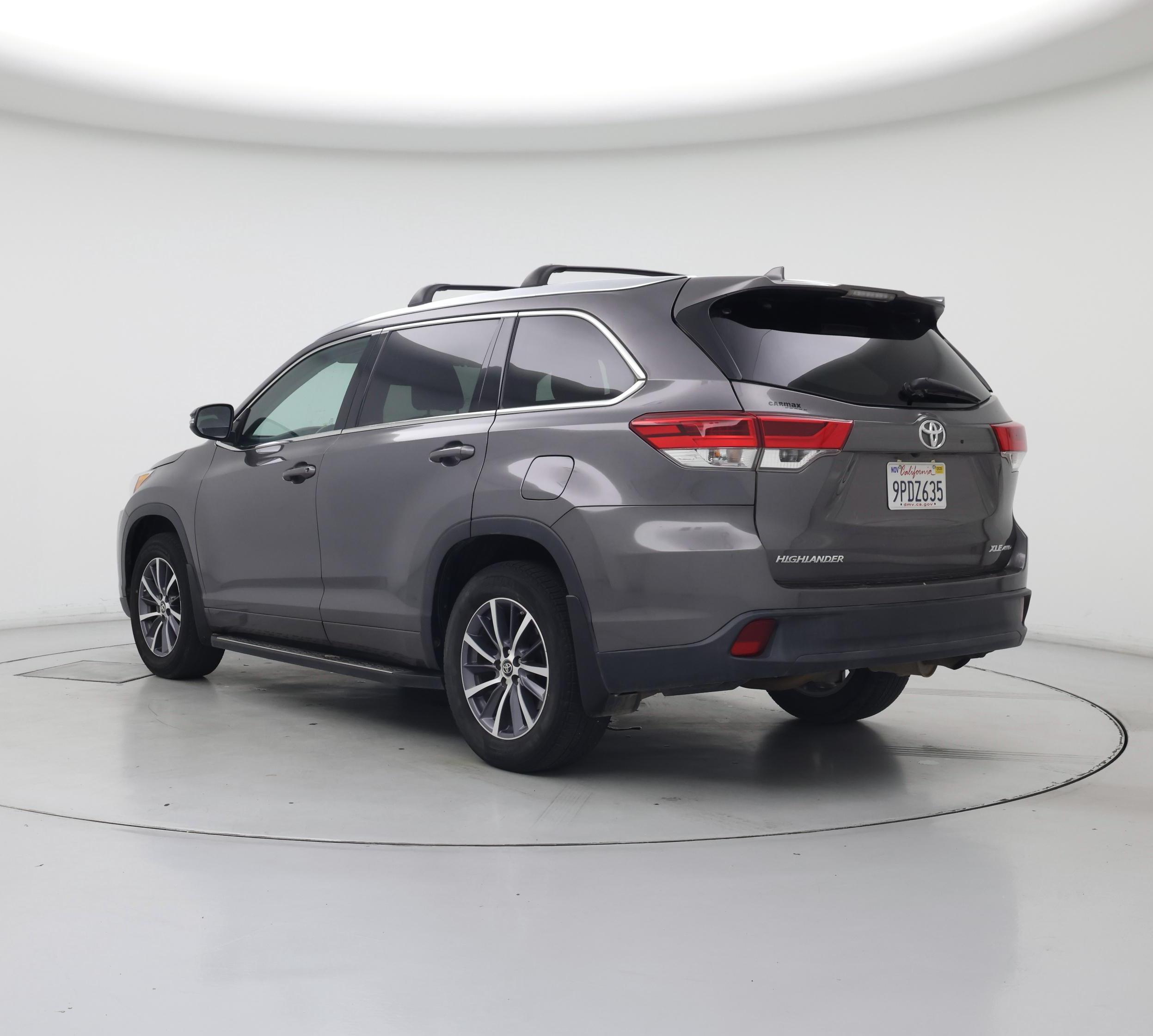 Thumbnail: 2017 Toyota Highlander - 2