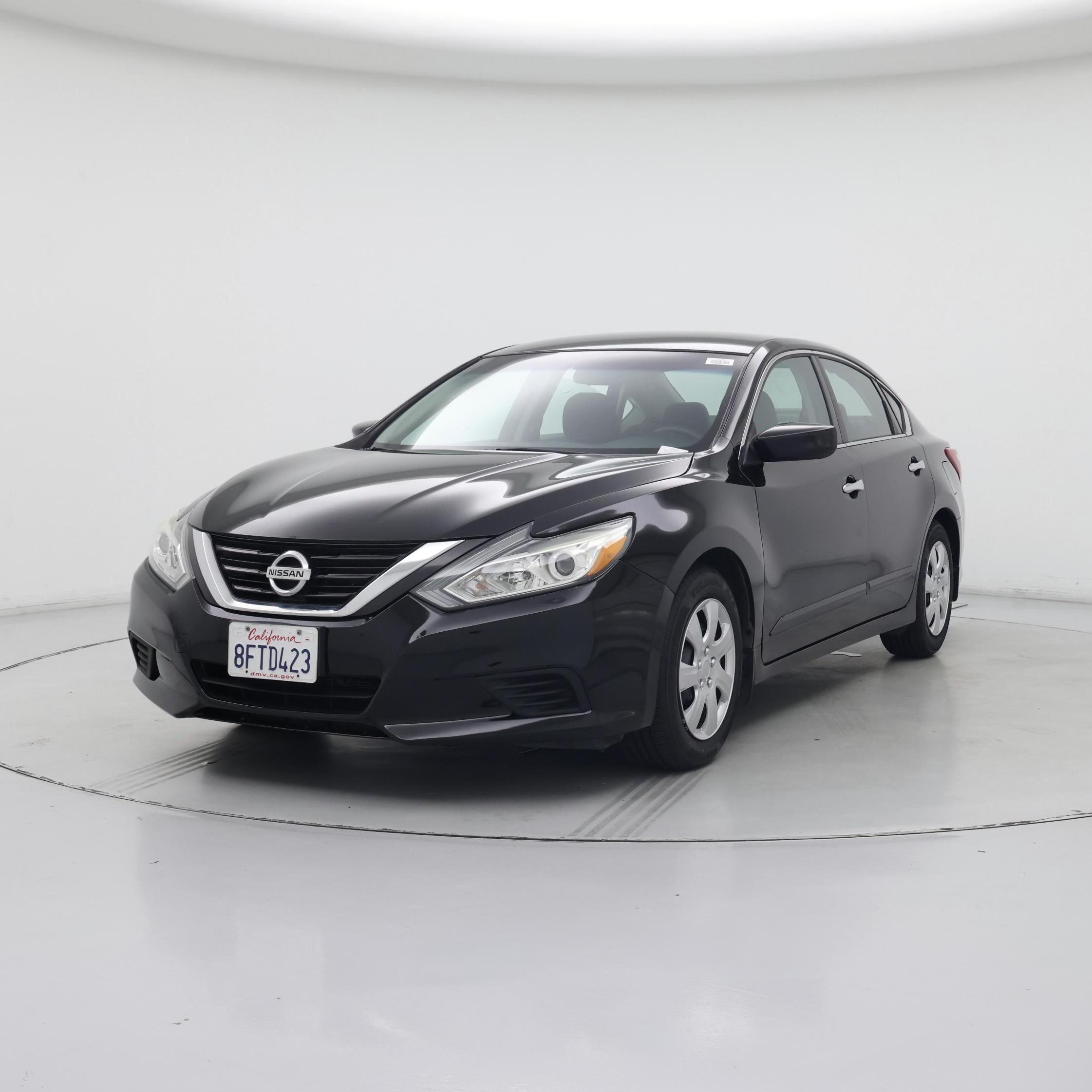 Thumbnail: 2018 Nissan Altima - 4